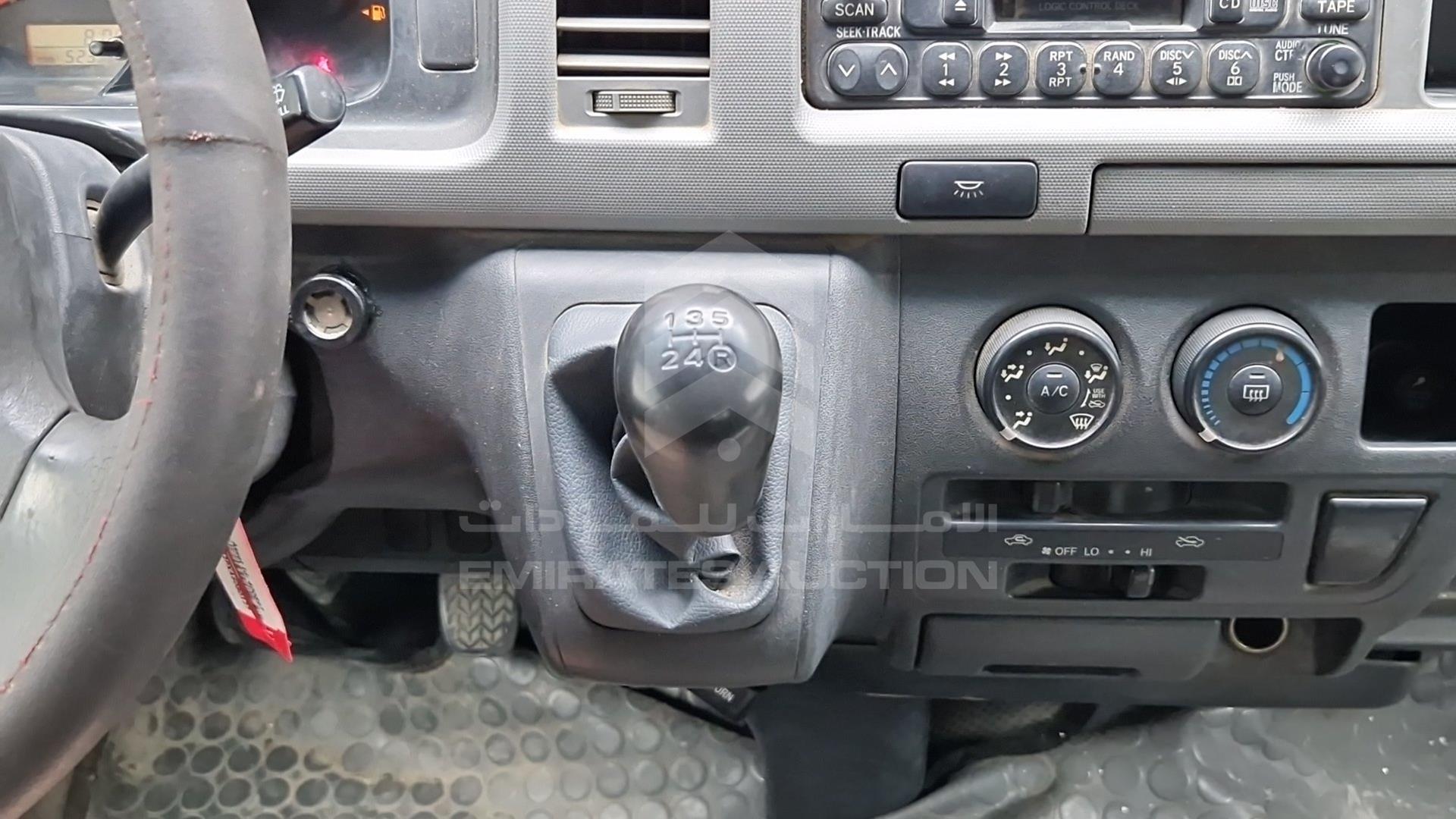2010 TOYOTA HIACE VIN: JTGSX22PXA6080127