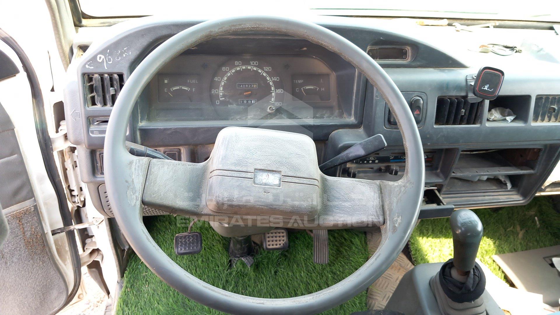 2004 MITSUBISHI L 300 VIN: JMYHNP13W4A771486