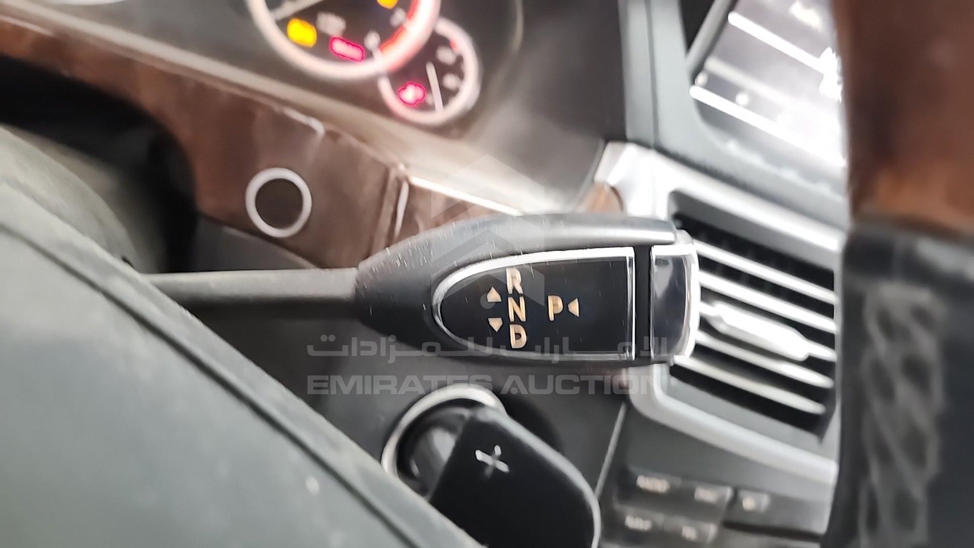 2010 MERCEDES E350 VIN: WDDHF8HB1AA169130