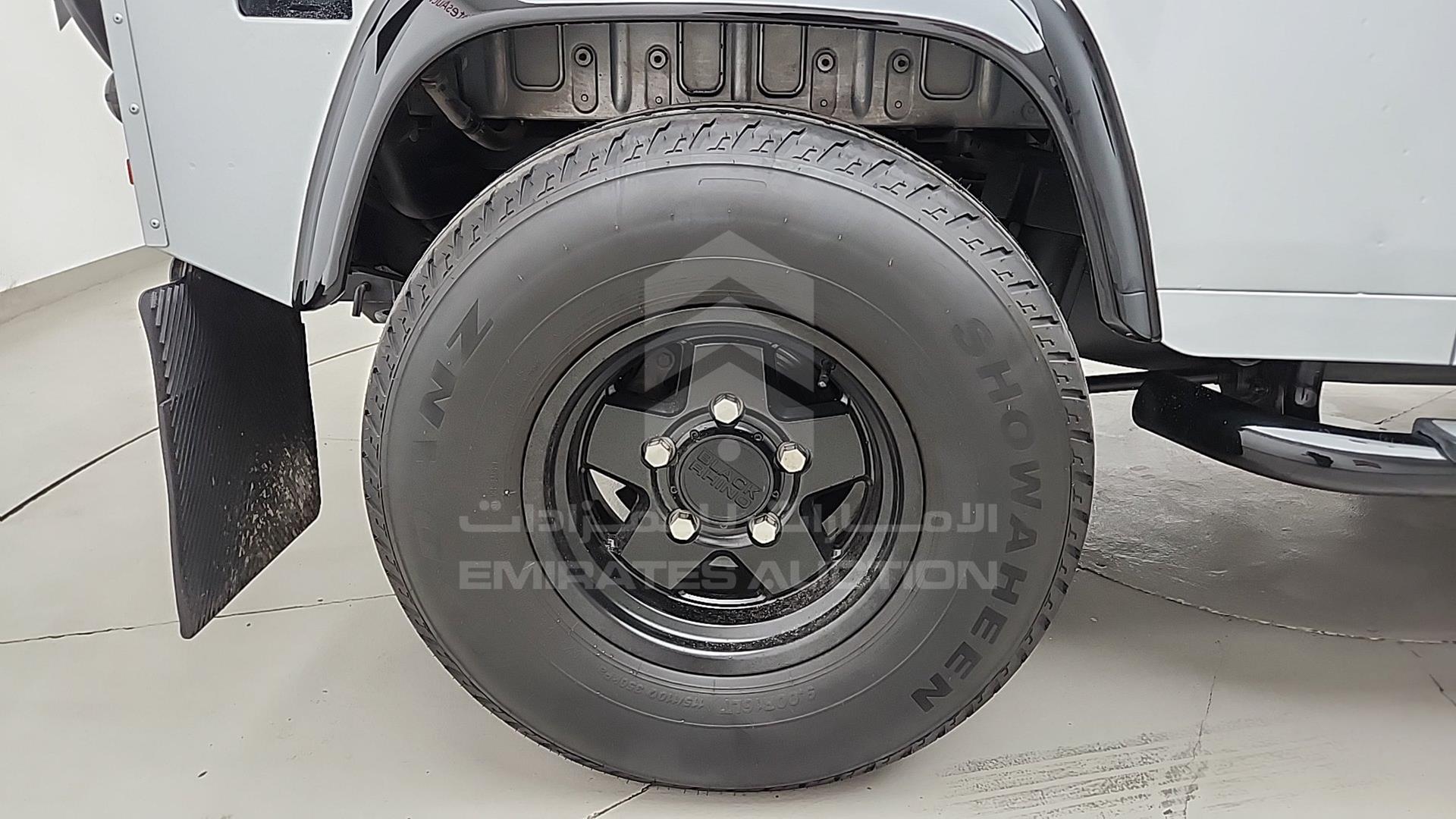 2010 LAND ROVER DEFENDER VIN: SALLDVBS8AA794793