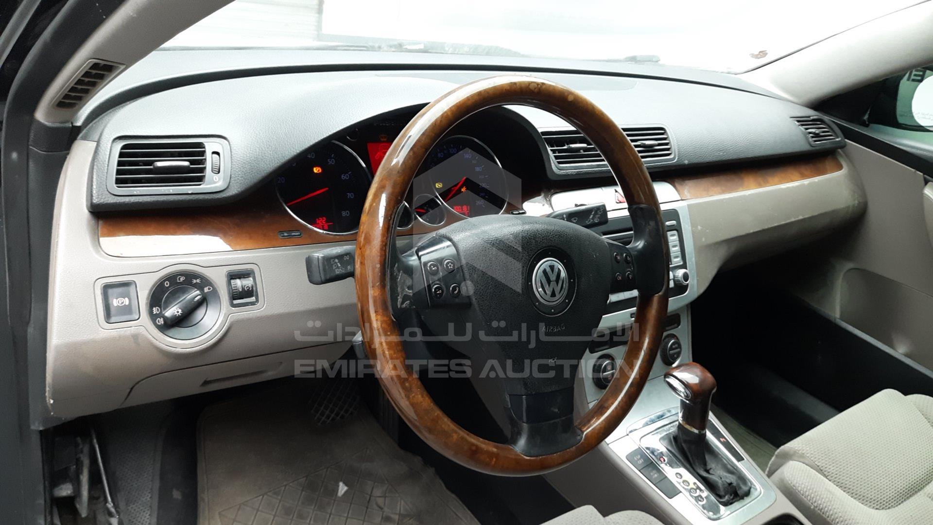 2008 VOLKSWAGEN PASSAT VIN: WVWBP23C78E071703