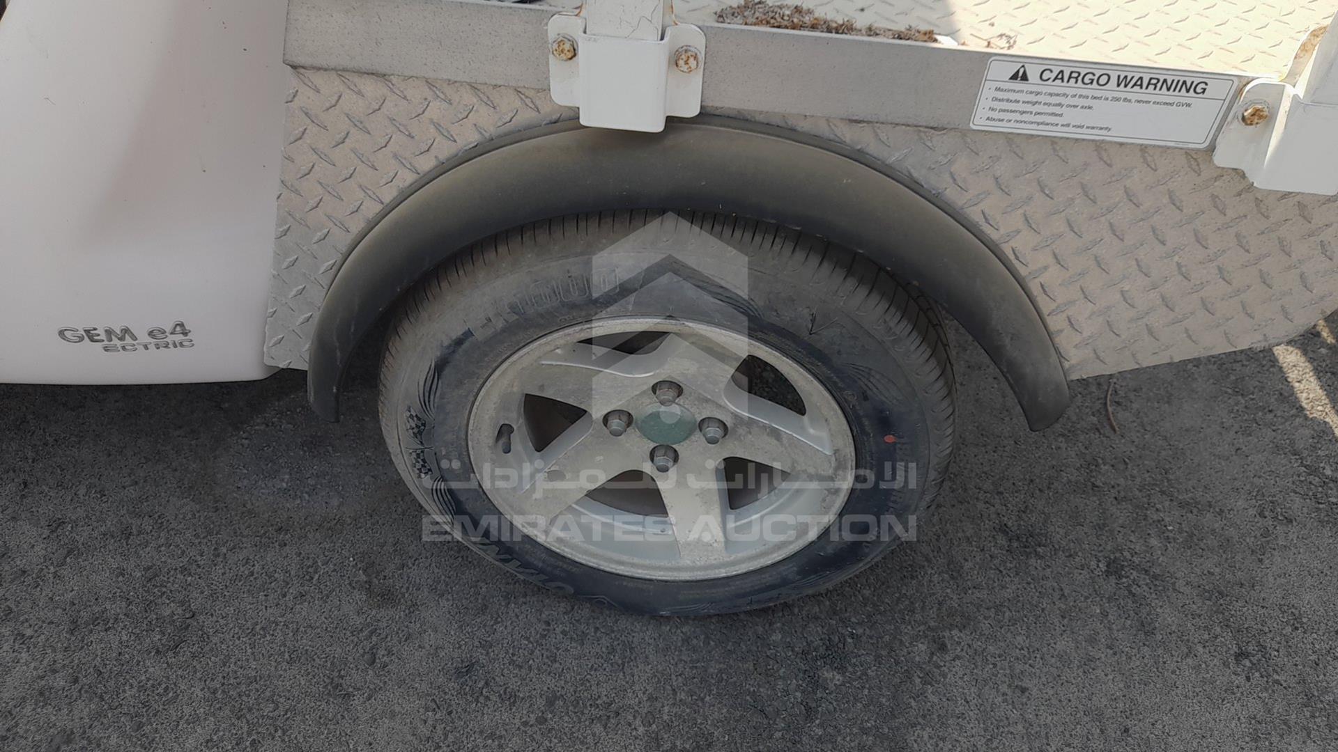 0 ELECTRIC VEHICLE --- VIN: 5ASGRHA46BF052989
