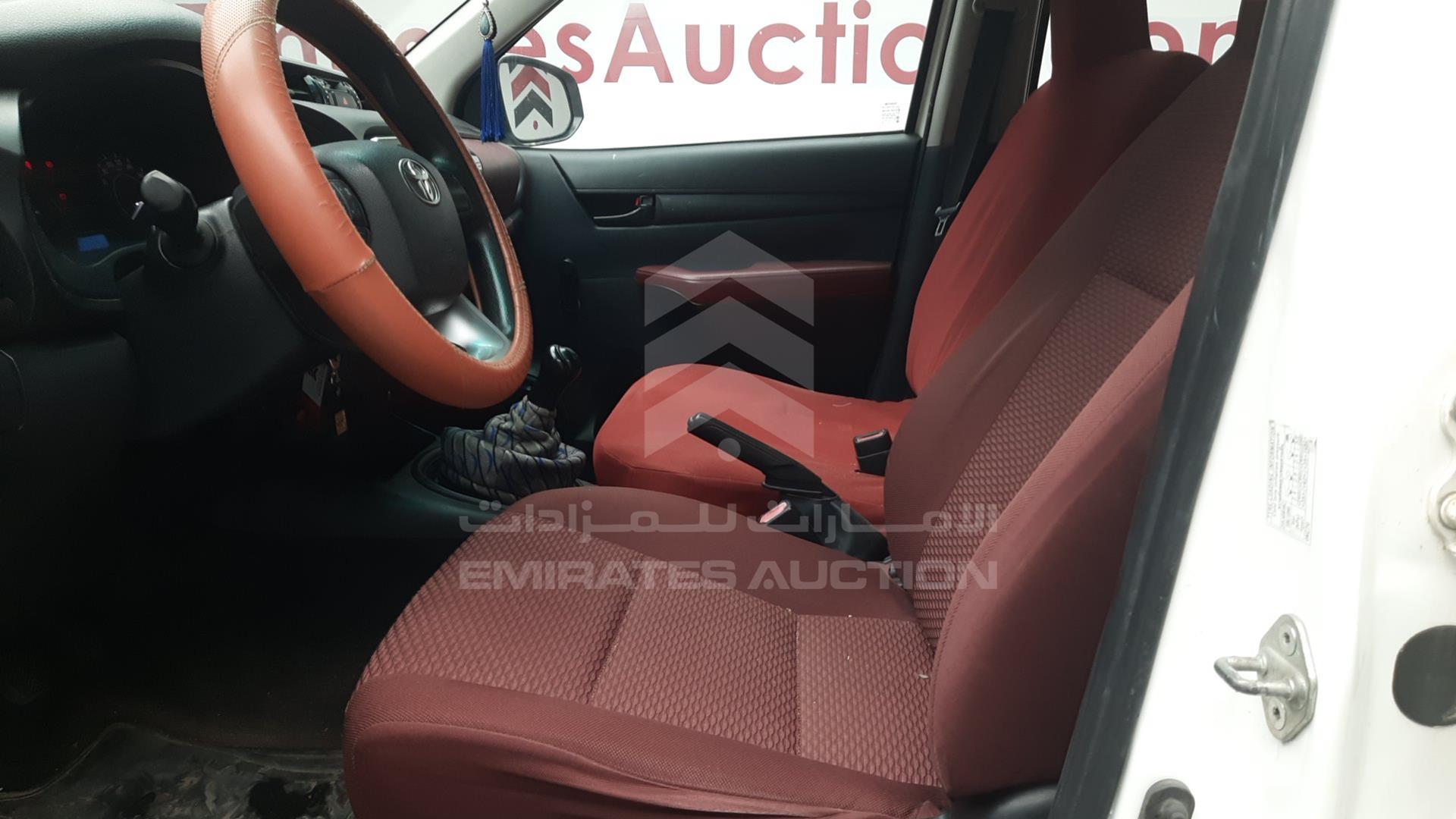 2017 TOYOTA HILUX VIN: MR0CX8CD3H0542227