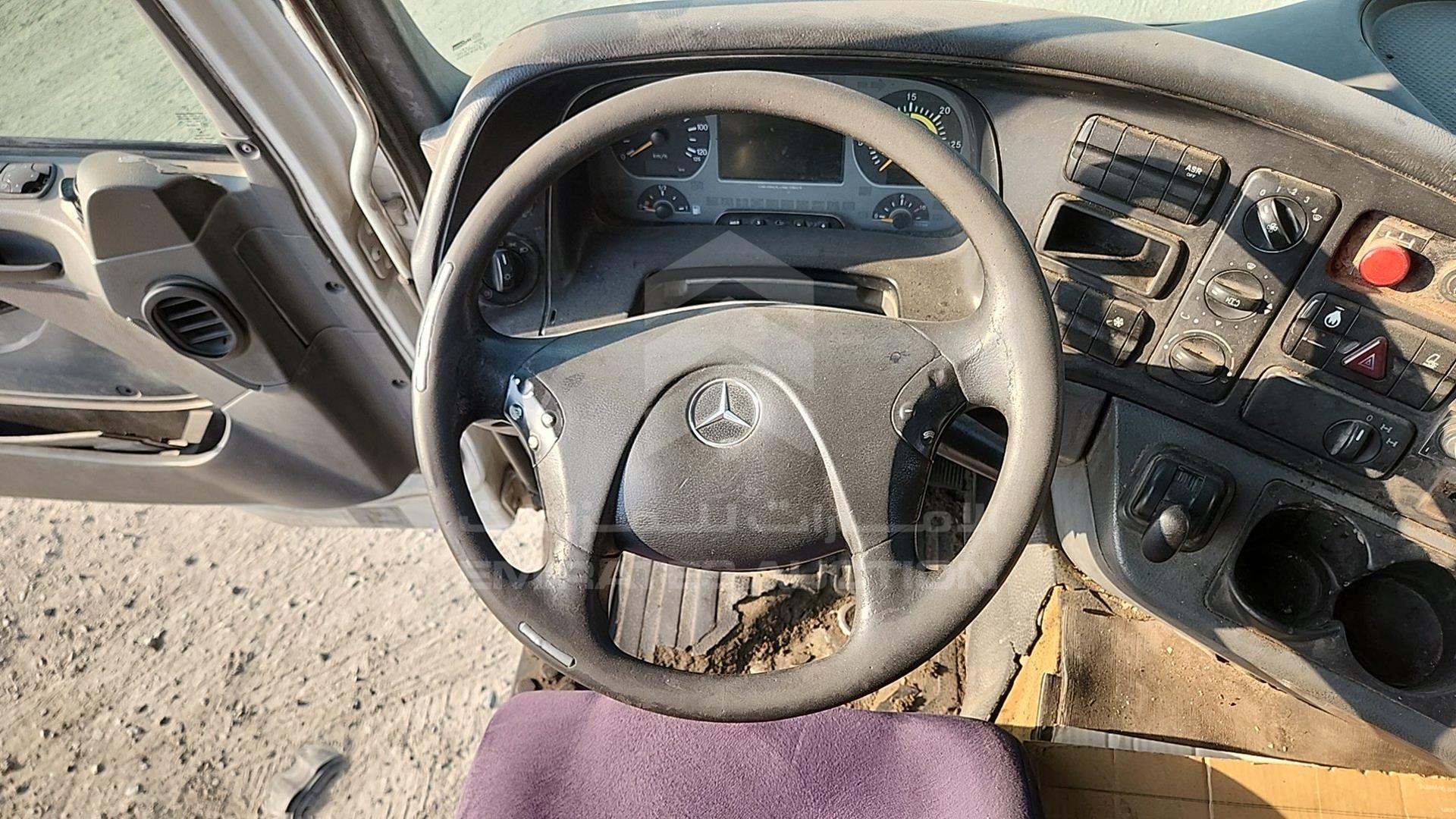 2008 MERCEDES ACTROS VIN: WDAKHCAA88L307911