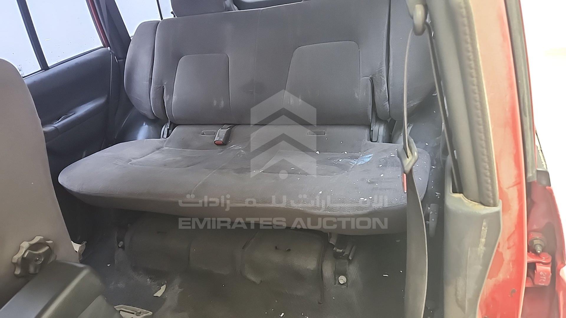 2000 MITSUBISHI PAJERO VIN: JMY0RV310YJ704581