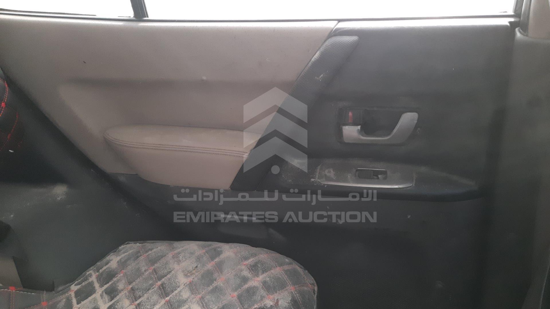 2006 MITSUBISHI PAJERO VIN: JMYLRV73W6J706265