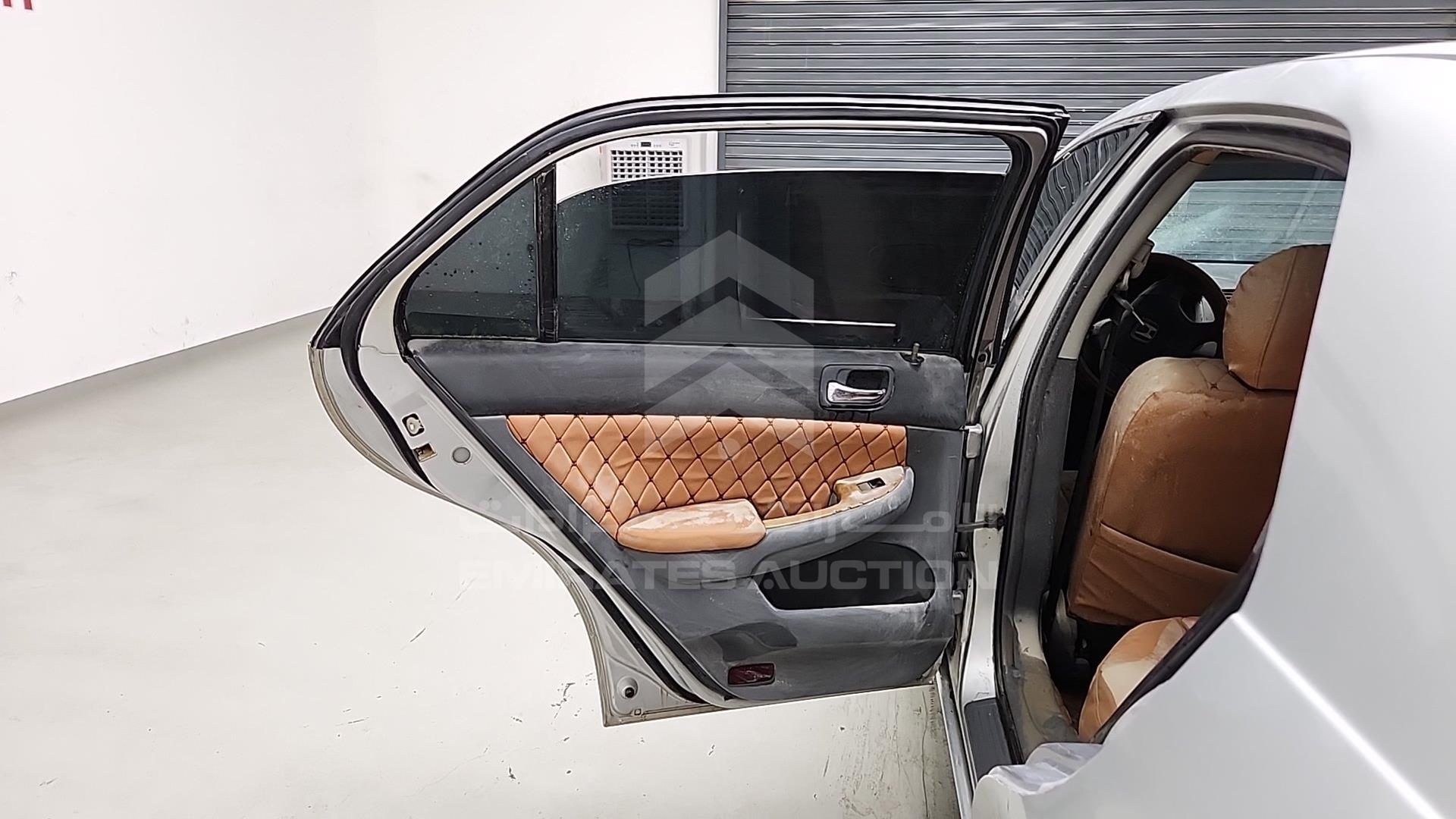 2004 HONDA ACCORD VIN: JHMCM56544C407145