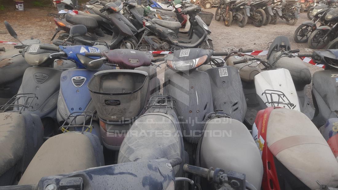 20 Scooter - Scrap without document — Front Right Passenger Dashboard View — Photo 24