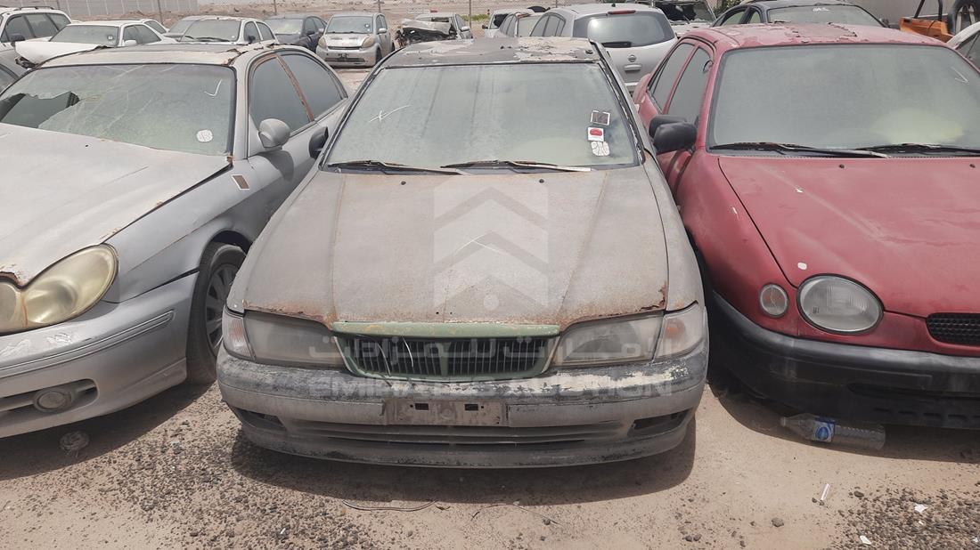 نيسان صني 1999 — الزاوية الأمامية بالكامل — صورة 1
