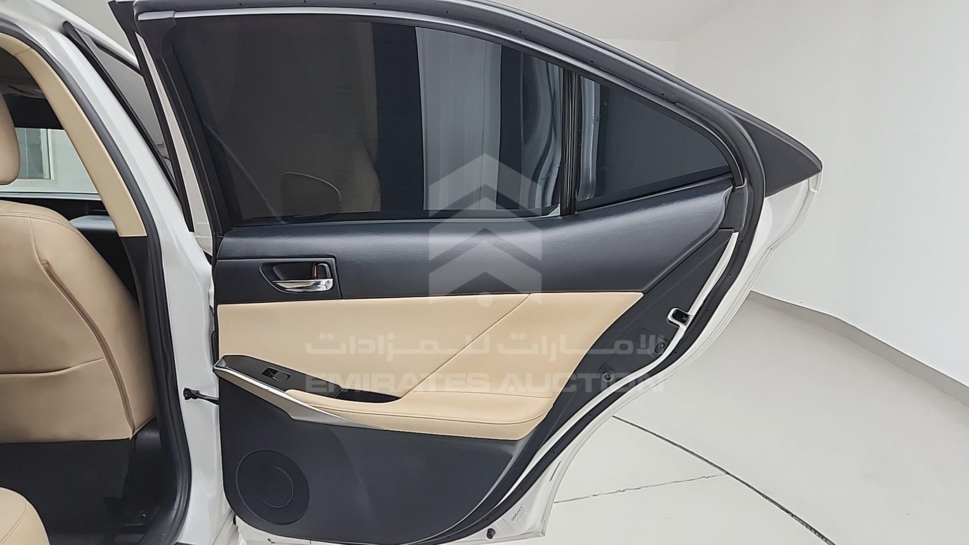 2016 LEXUS IS 200 VIN: JTHBA1D22G5005414