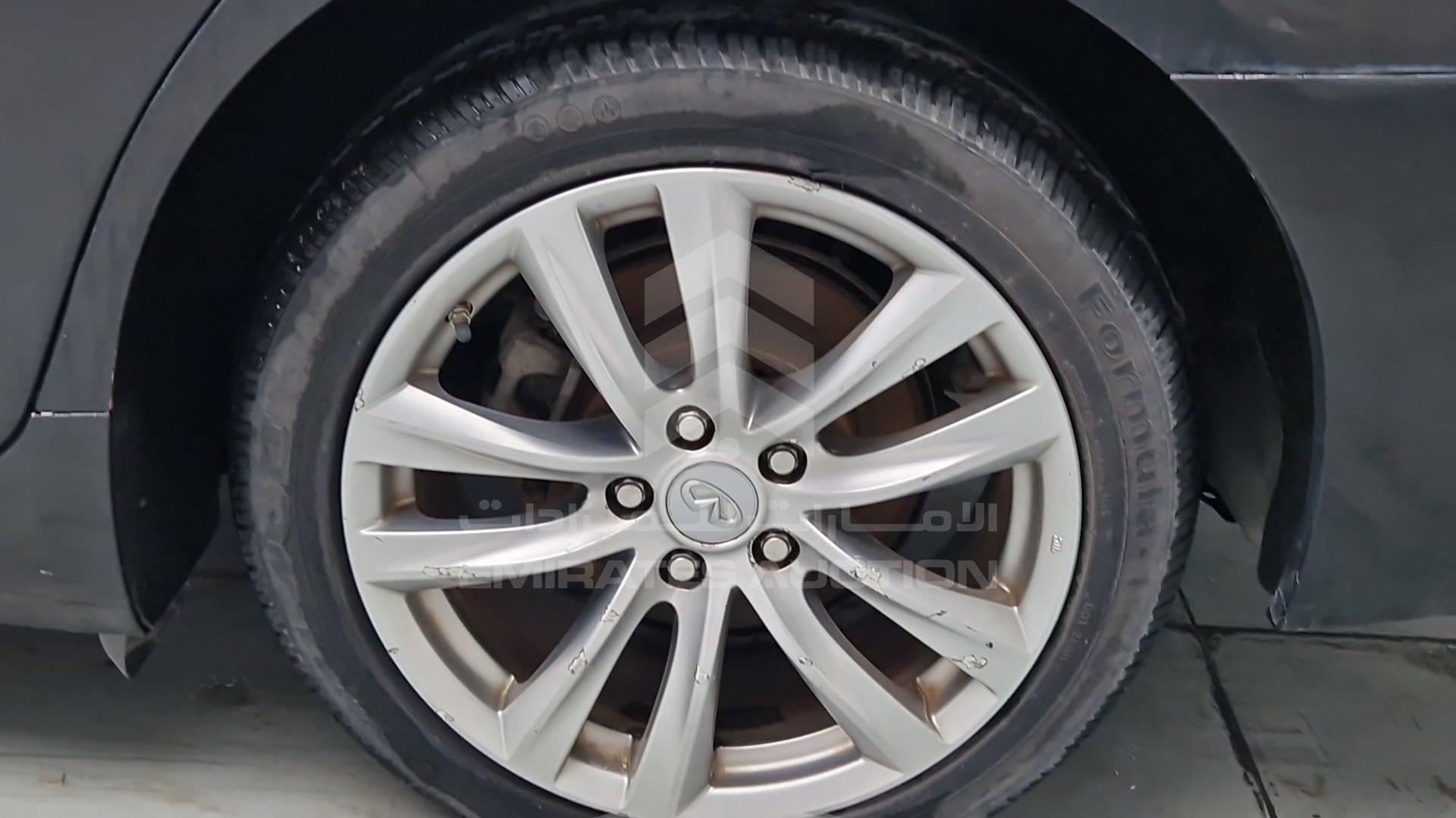 2015 INFINITI Q70 VIN: JN1BY1APXFM540348