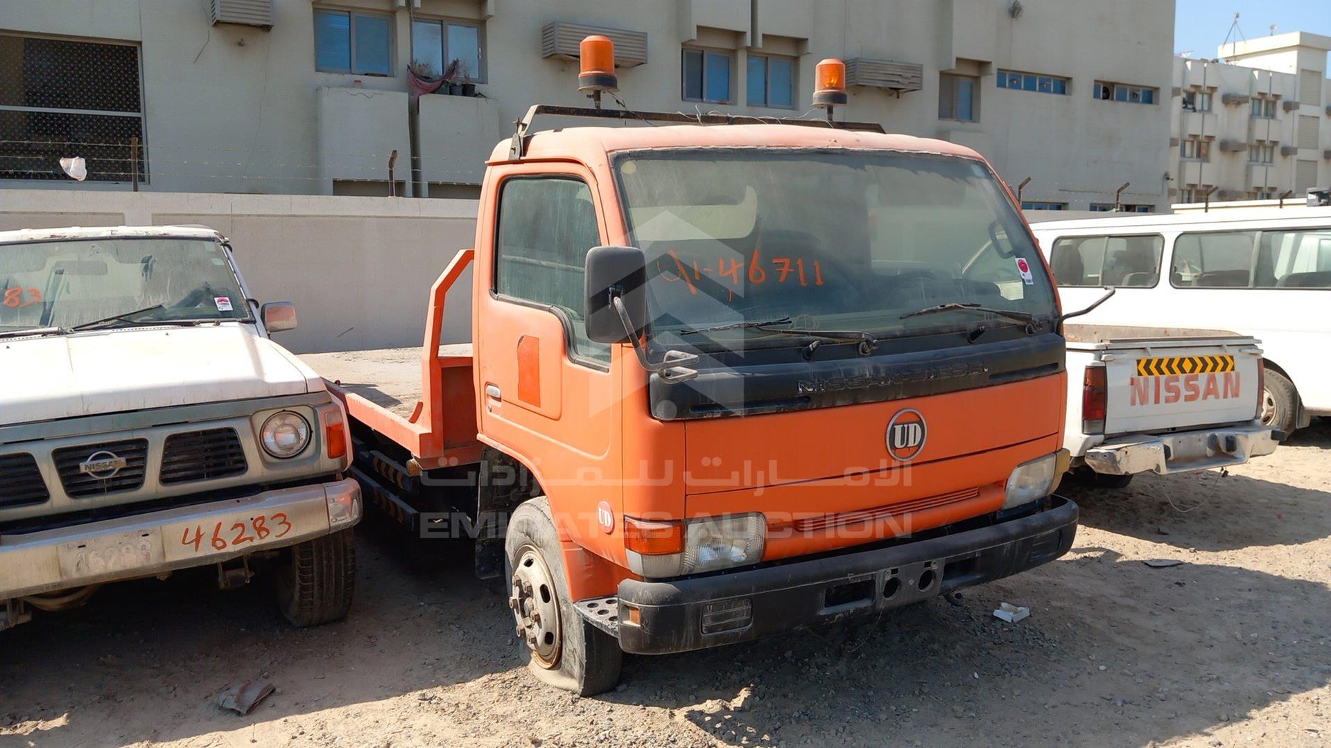 2004 NISSAN UD VIN: NU41H5502076
