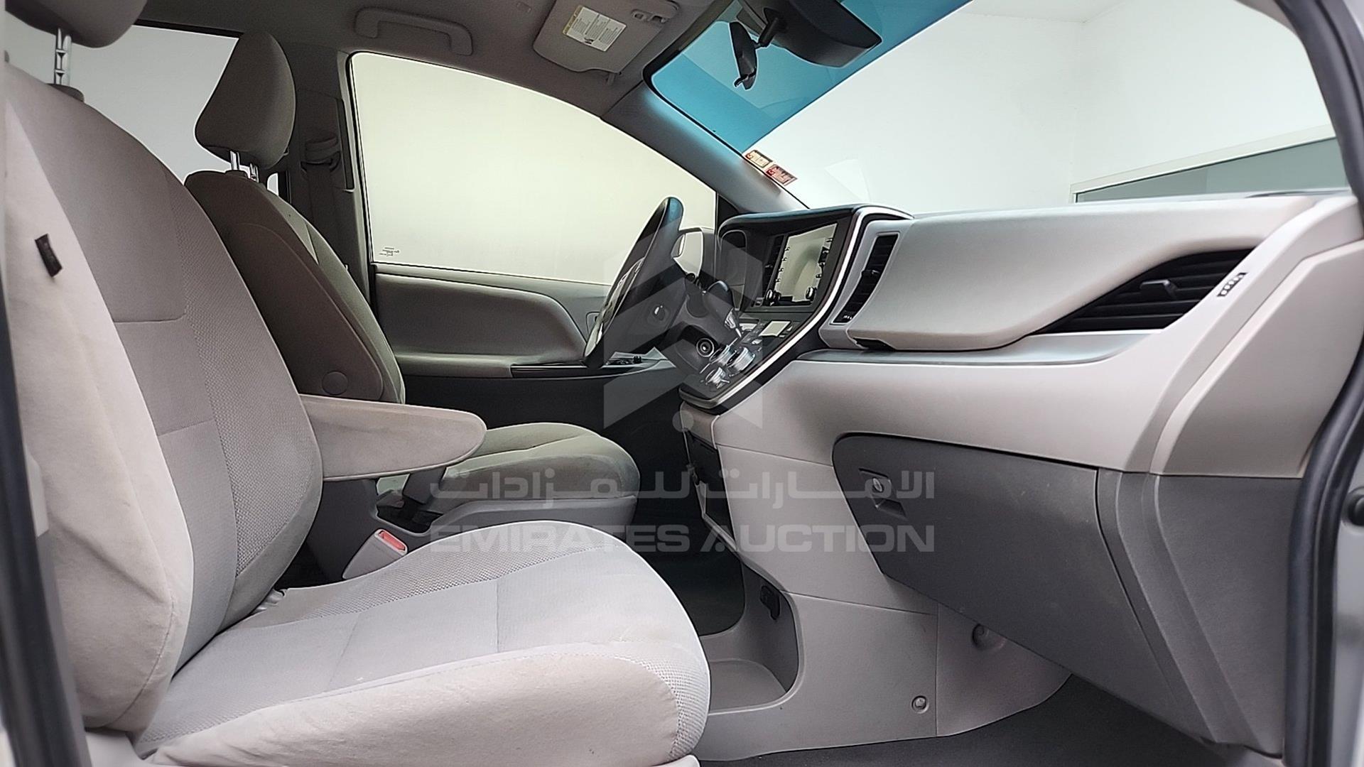 2020 TOYOTA SIENNA VIN: 5TDZZ3DC4LS023172