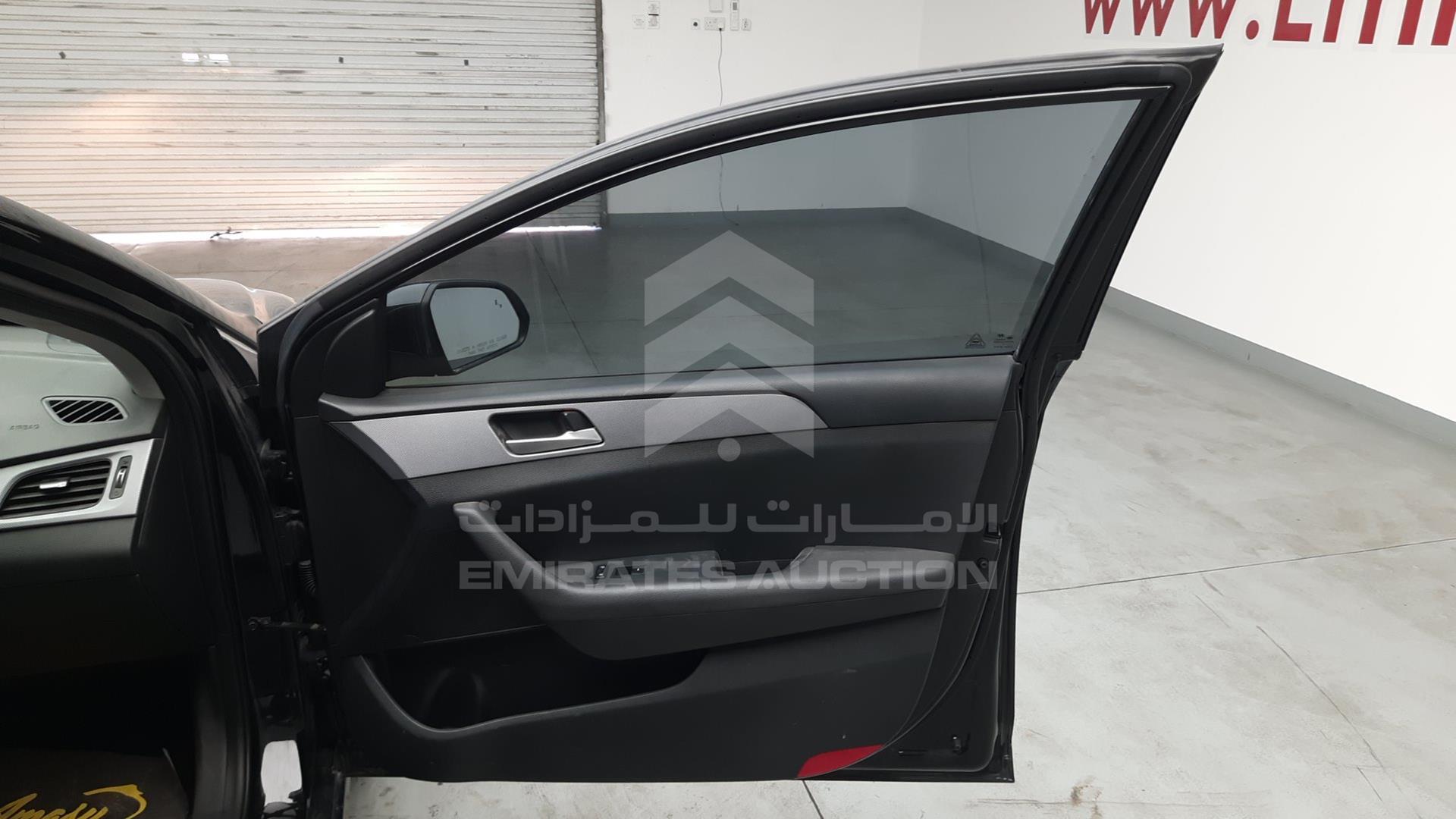 2019 HYUNDAI SONATA VIN: 5NPE24AF3KH786795
