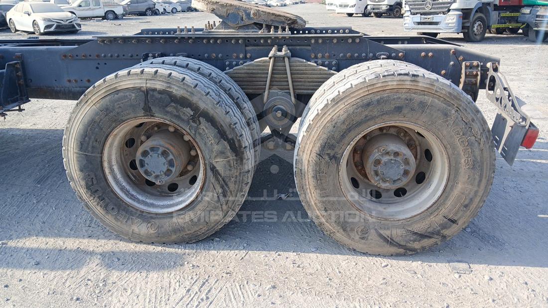 2016 Renault 440 — Rear Left Tyre — Photo 35
