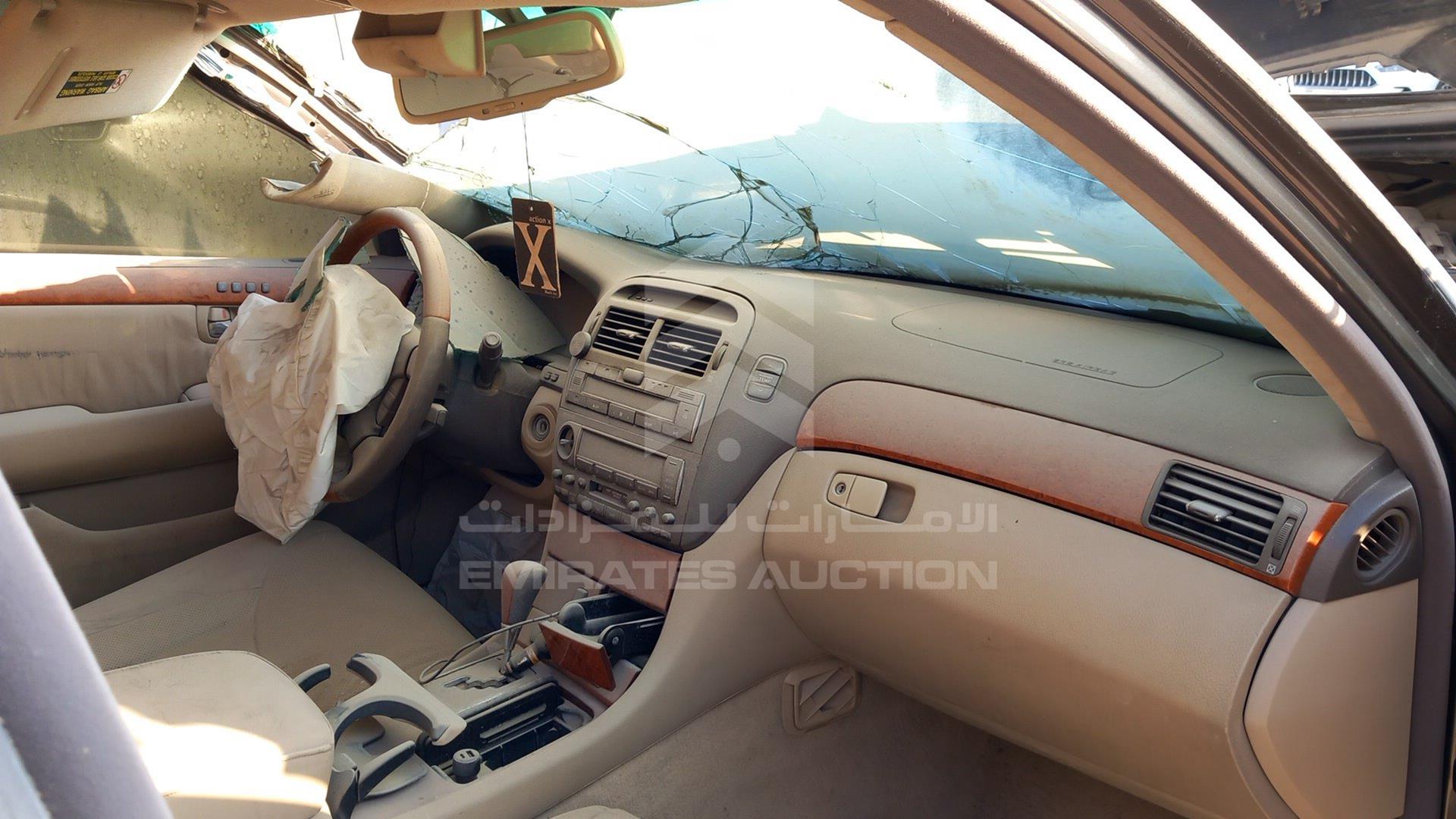 2005 LEXUS LS 430 VIN: JTHBN36F150177833