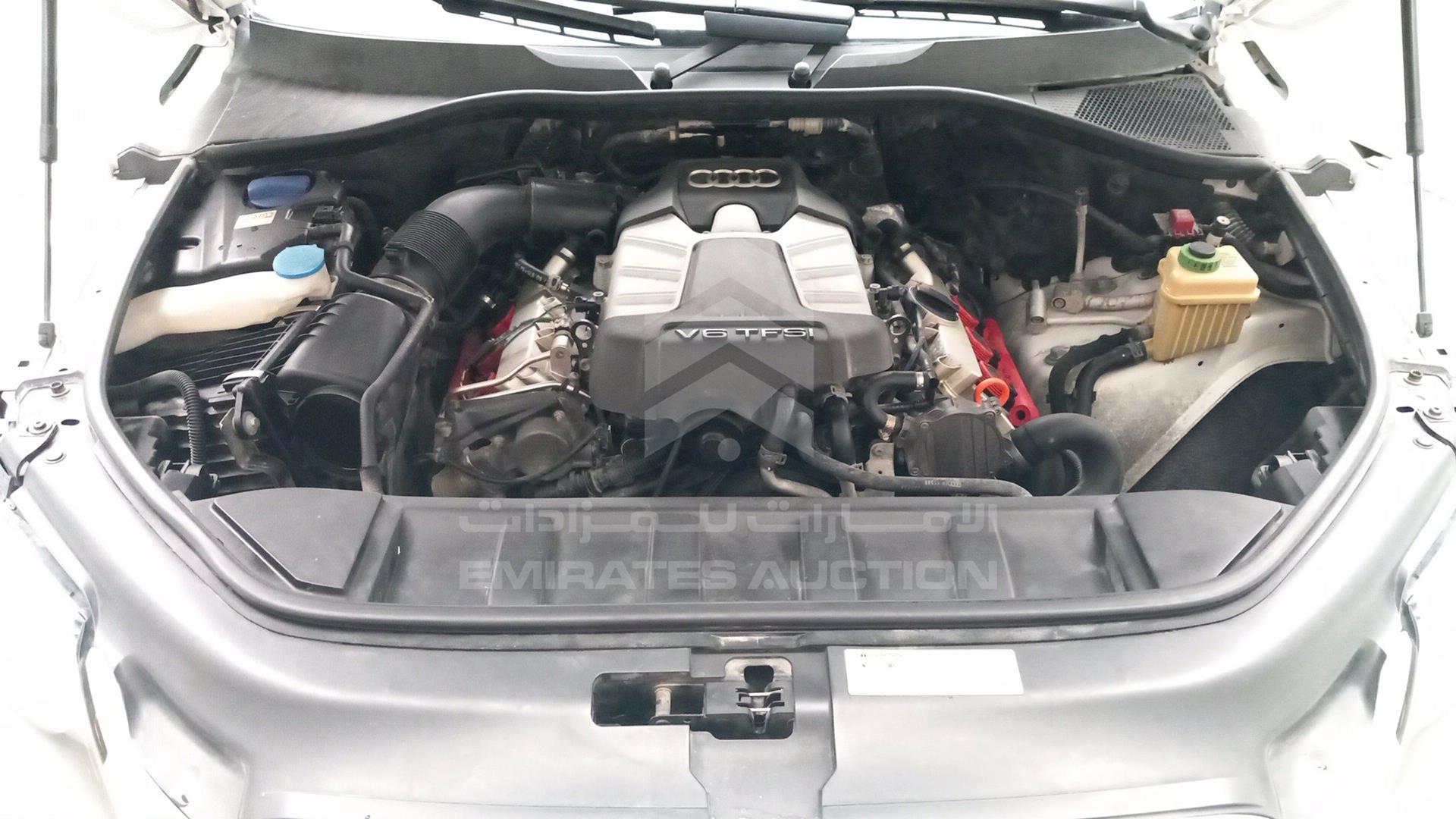2013 AUDI Q7 VIN: WA1AGDFE2DD004733