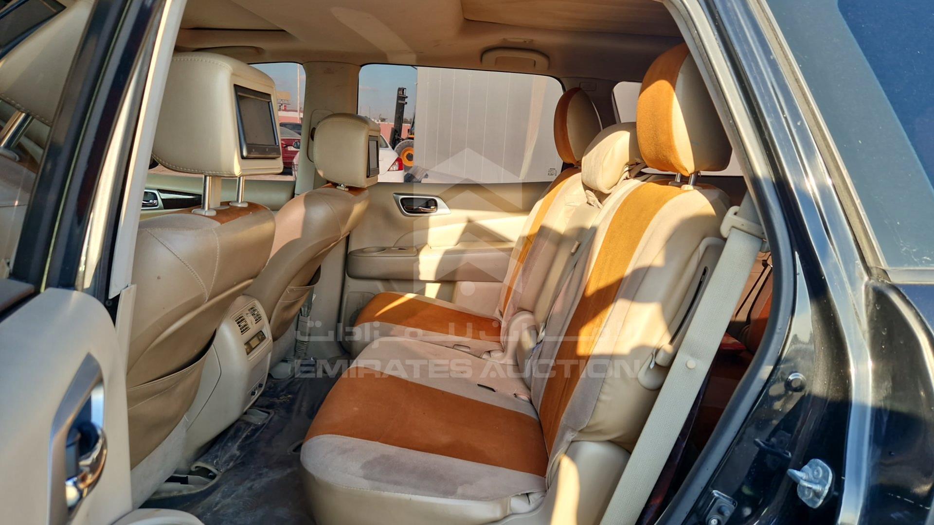 2015 NISSAN PATHFINDER VIN: 5N1AR2MM1FC615291