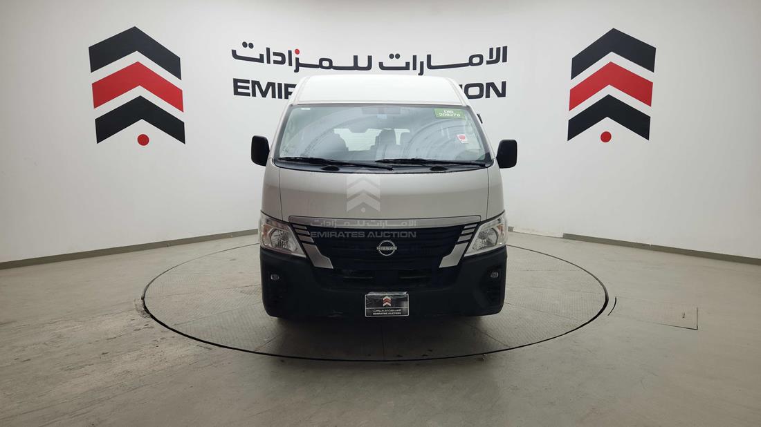 نيسان أورفان 2024 — عرض بزاوية 360 درجة