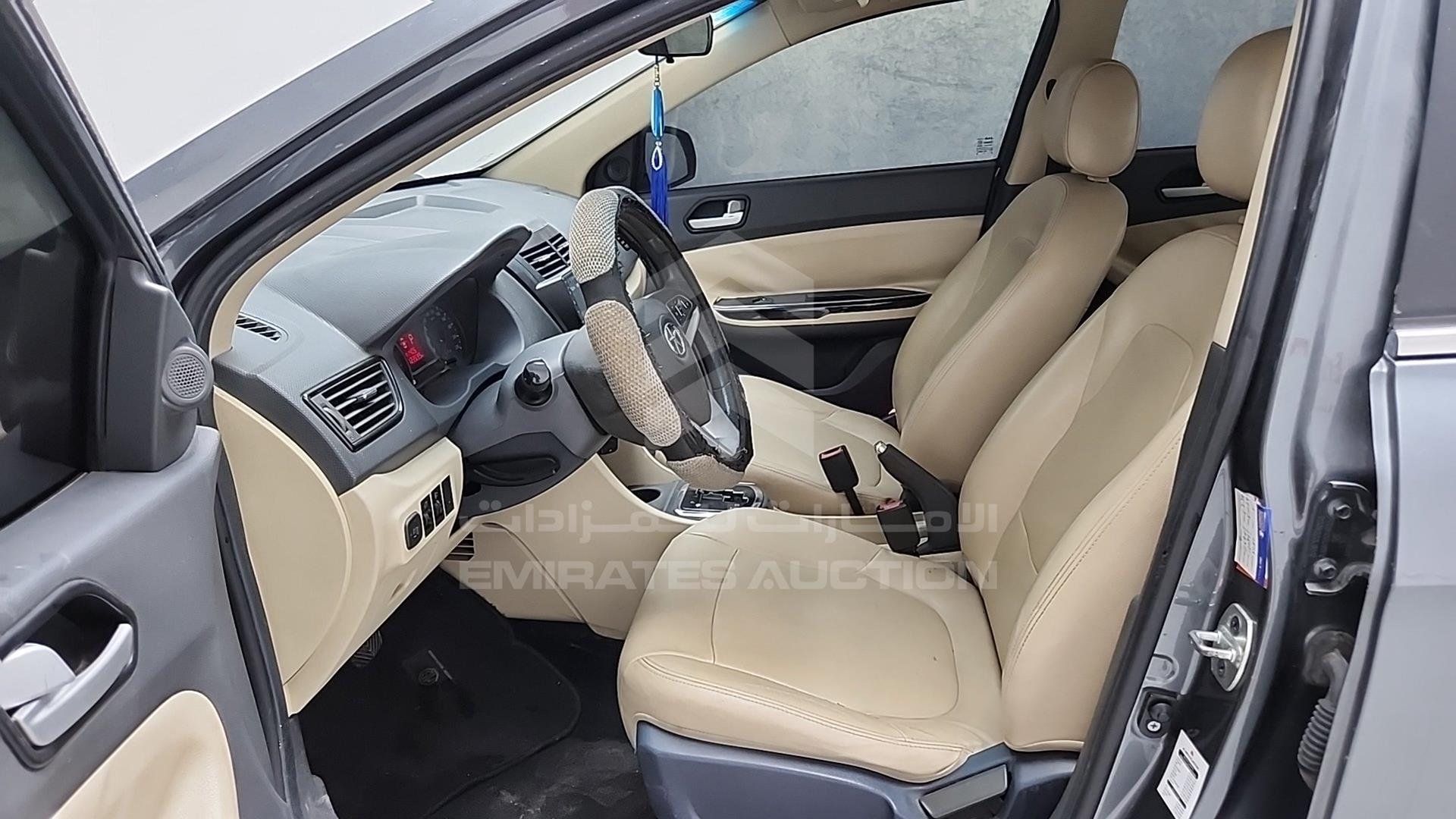 2016 JAC J4 VIN: LJ12FKR21G4703791