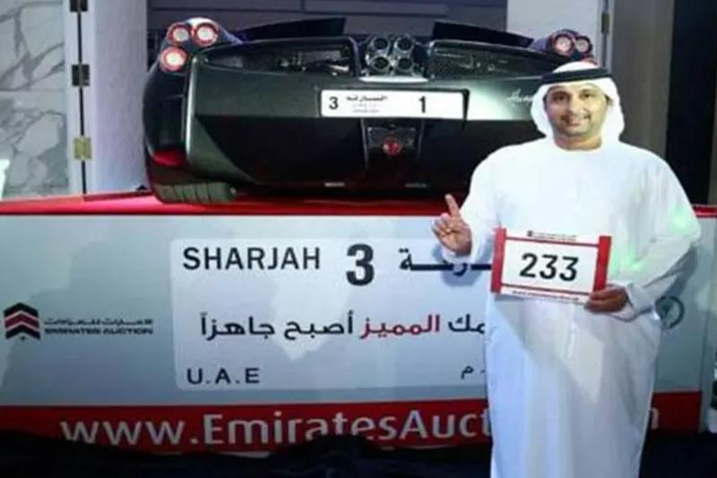 رجل أعمال إماراتي يشتري لوحة سيارة بـ5 ملايين دولار