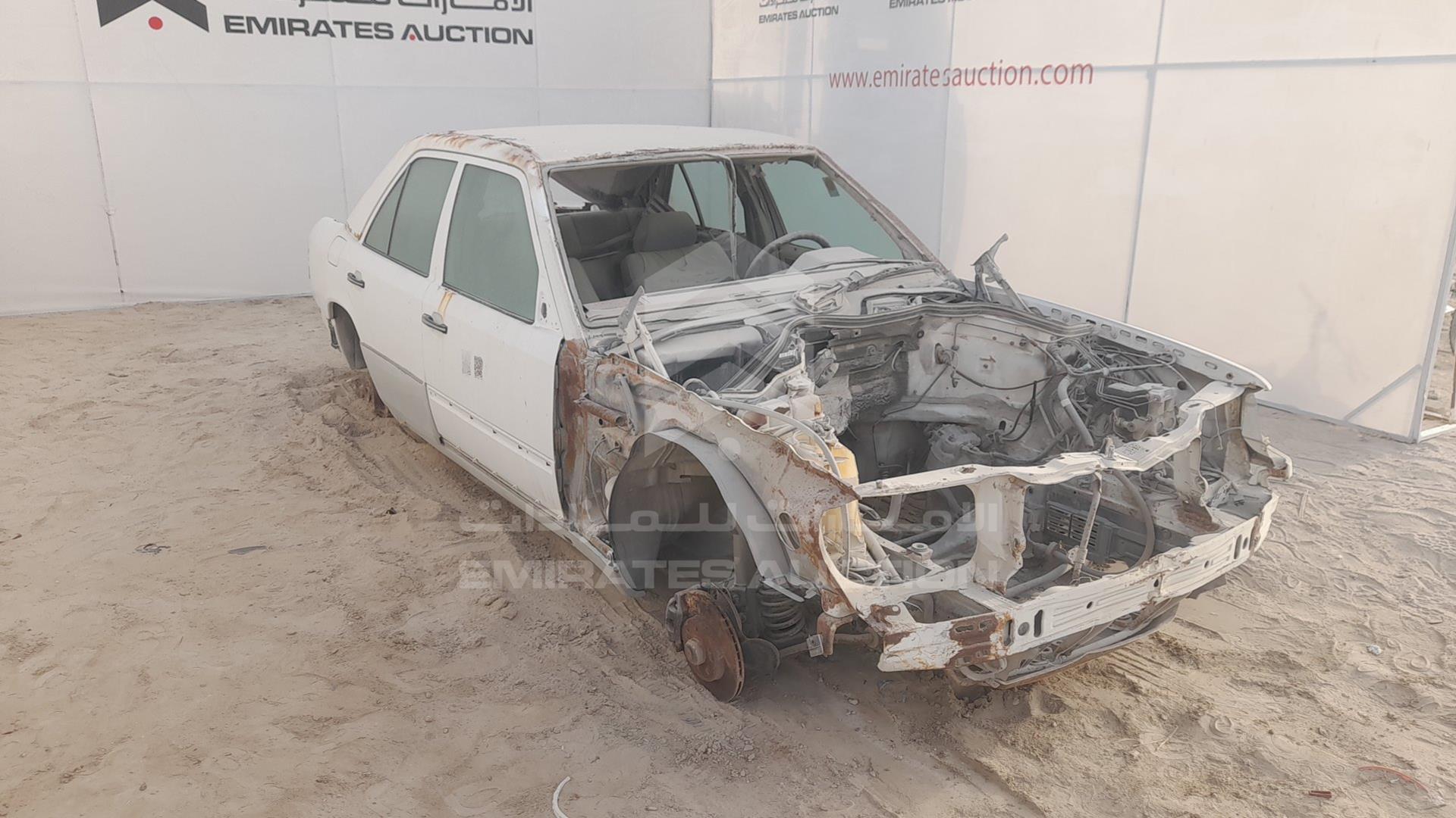 1995 MERCEDES E220 VIN: WDB1240221C237007