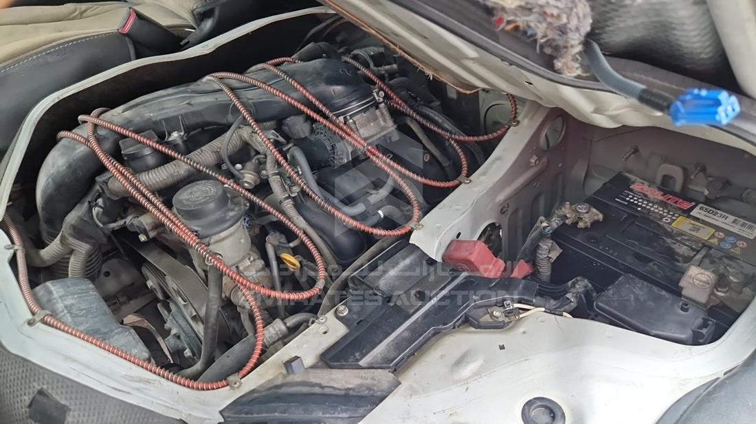 2013 Toyota Hiace — Engine Bay — Photo 30