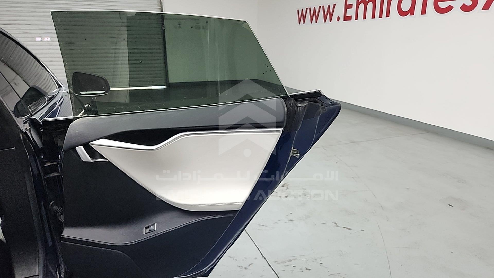 2018 TESLA MODEL S VIN: 5YJSA7E22JF237780