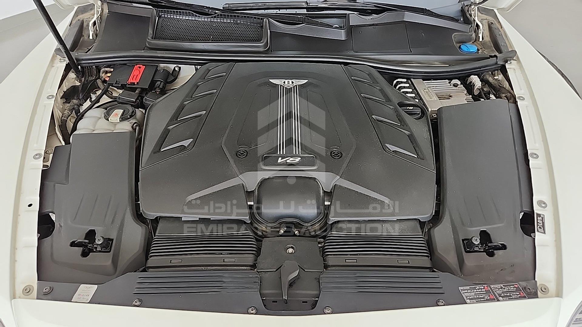 2018 BENTLEY BENTAYGA VIN: SJAAL1ZV5JC022898