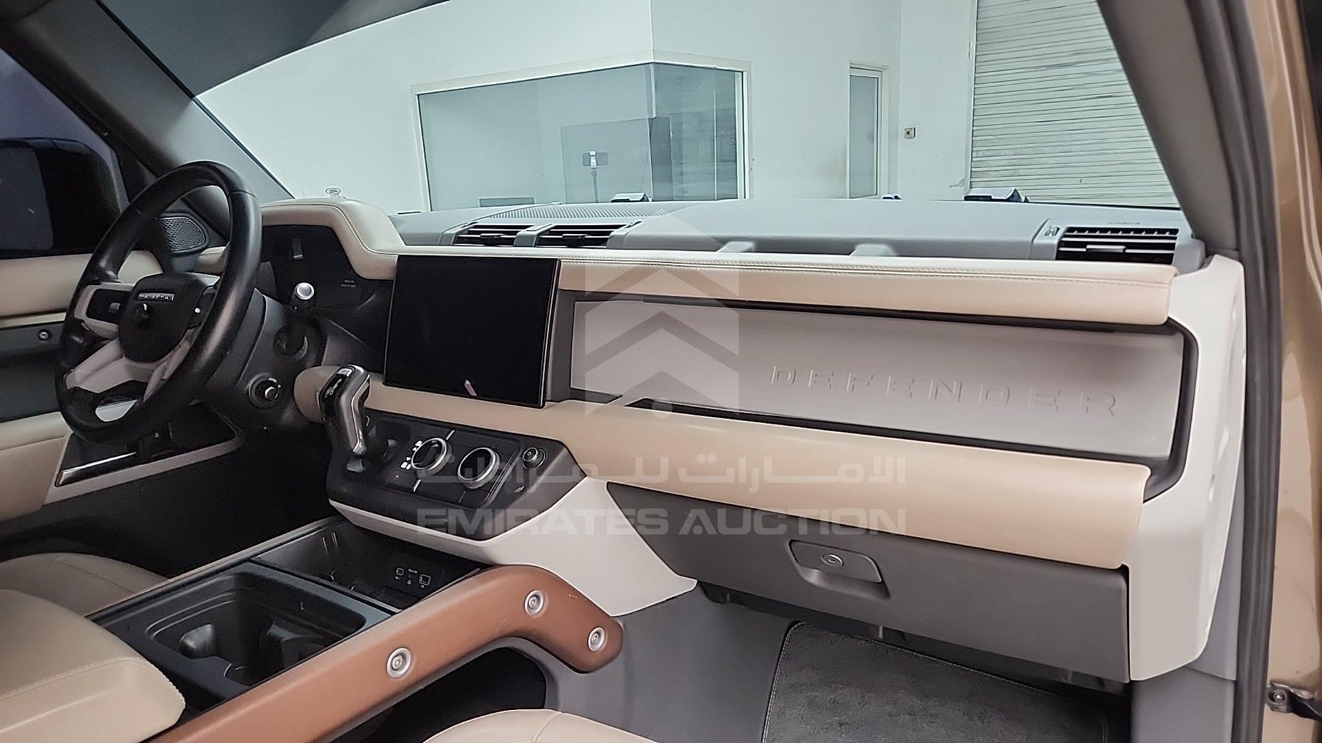 2022 LAND ROVER DEFENDER VIN: SALEA6BU1N2102059