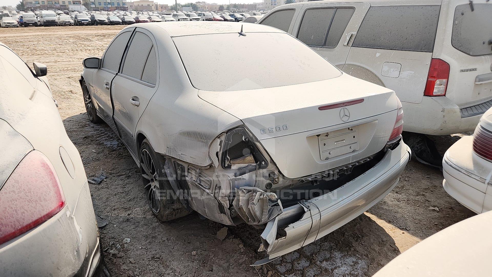 0 MERCEDES E 500 VIN: WDB2110701A038875