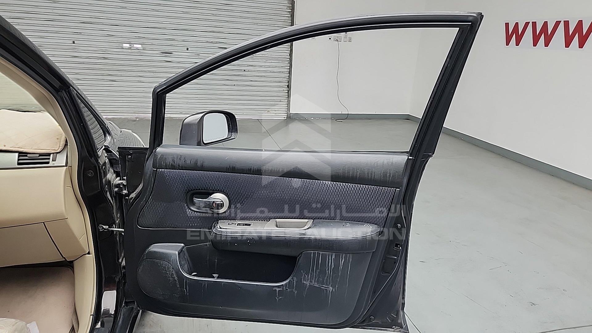 2011 NISSAN TIIDA VIN: 3N1BC1C73BL386856