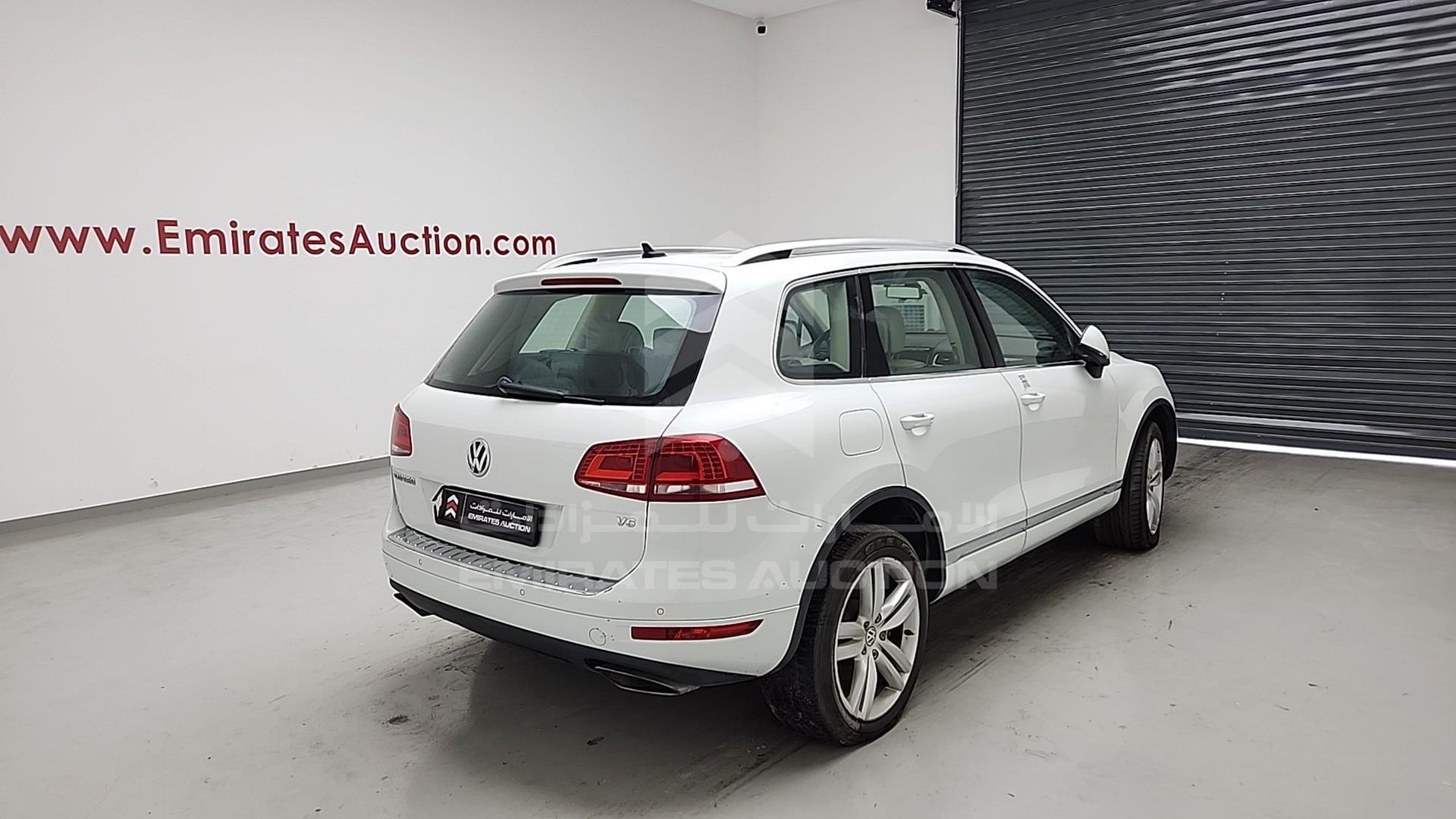 2014 VOLKSWAGEN TOUAREG VIN: WVGBC2BP3ED000124