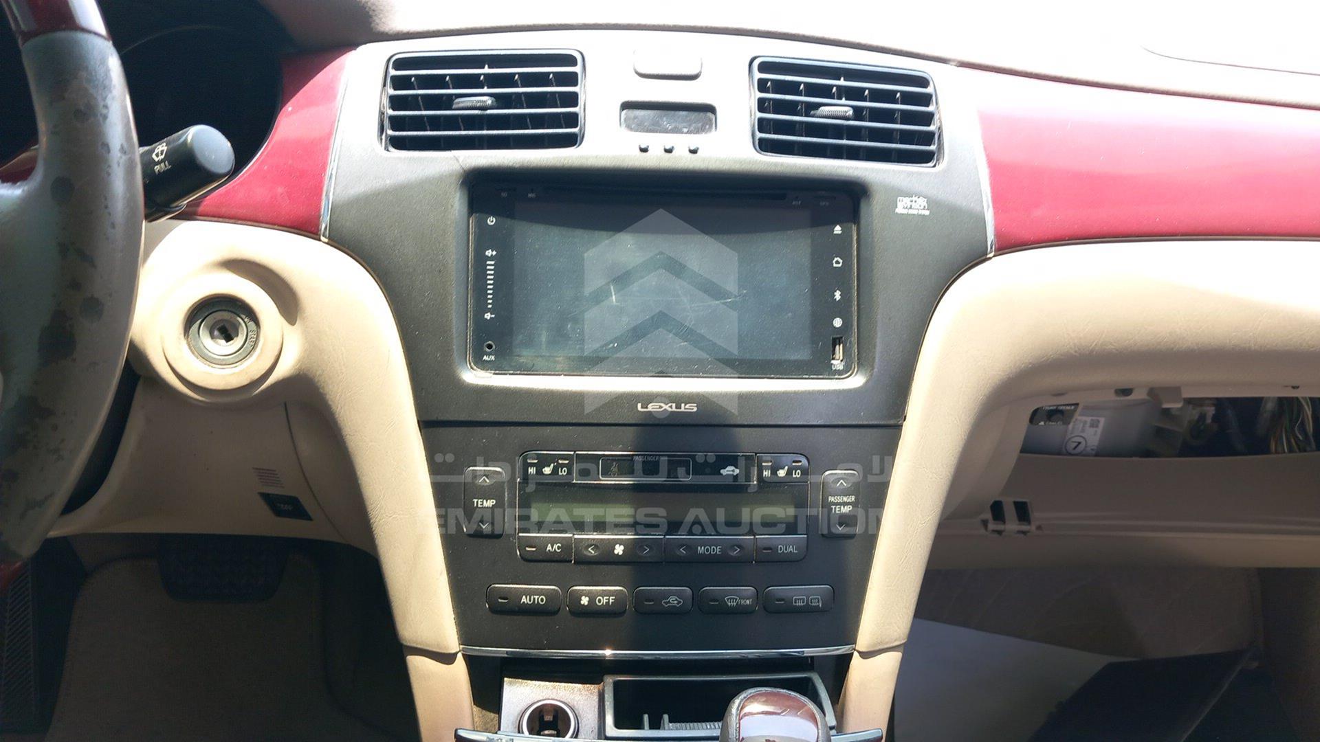 2004 LEXUS ES 300 VIN: JTHBA30GX45030408