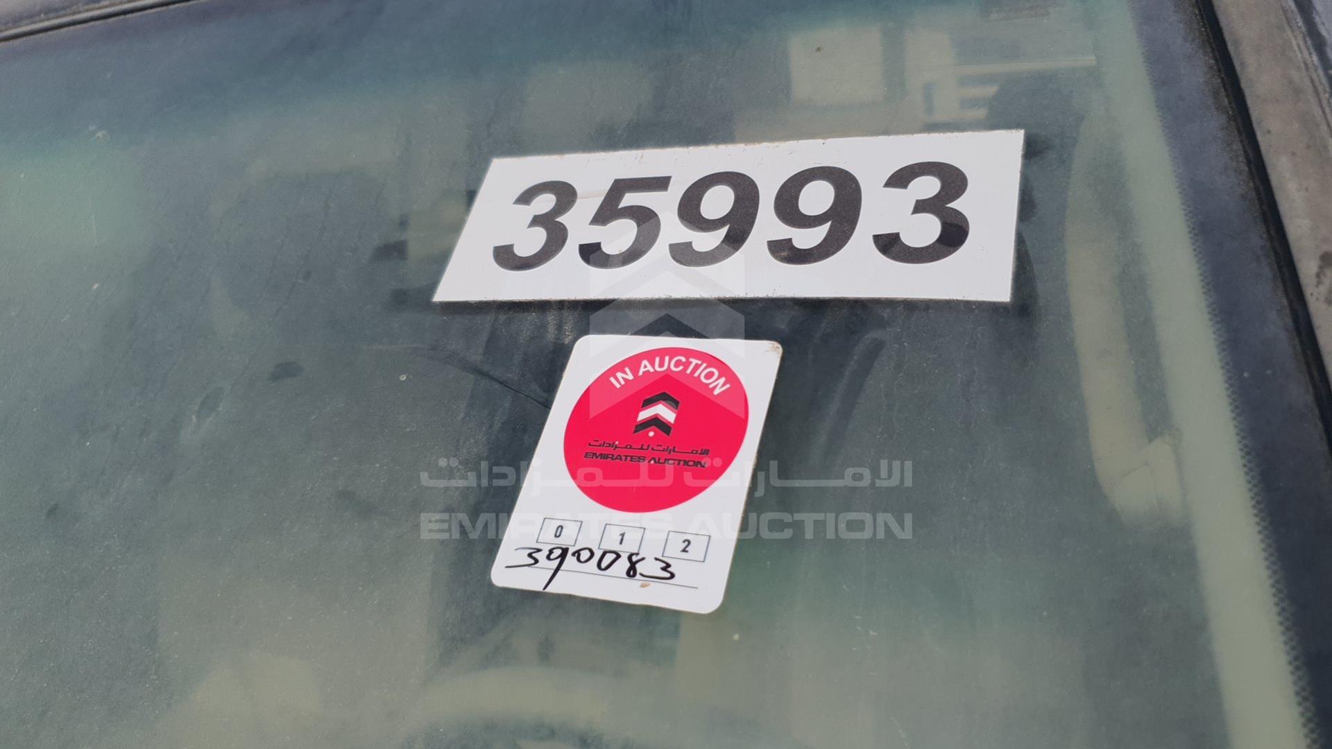 2004 TOYOTA LAND CRUISER VIN: JTECB09J443013529
