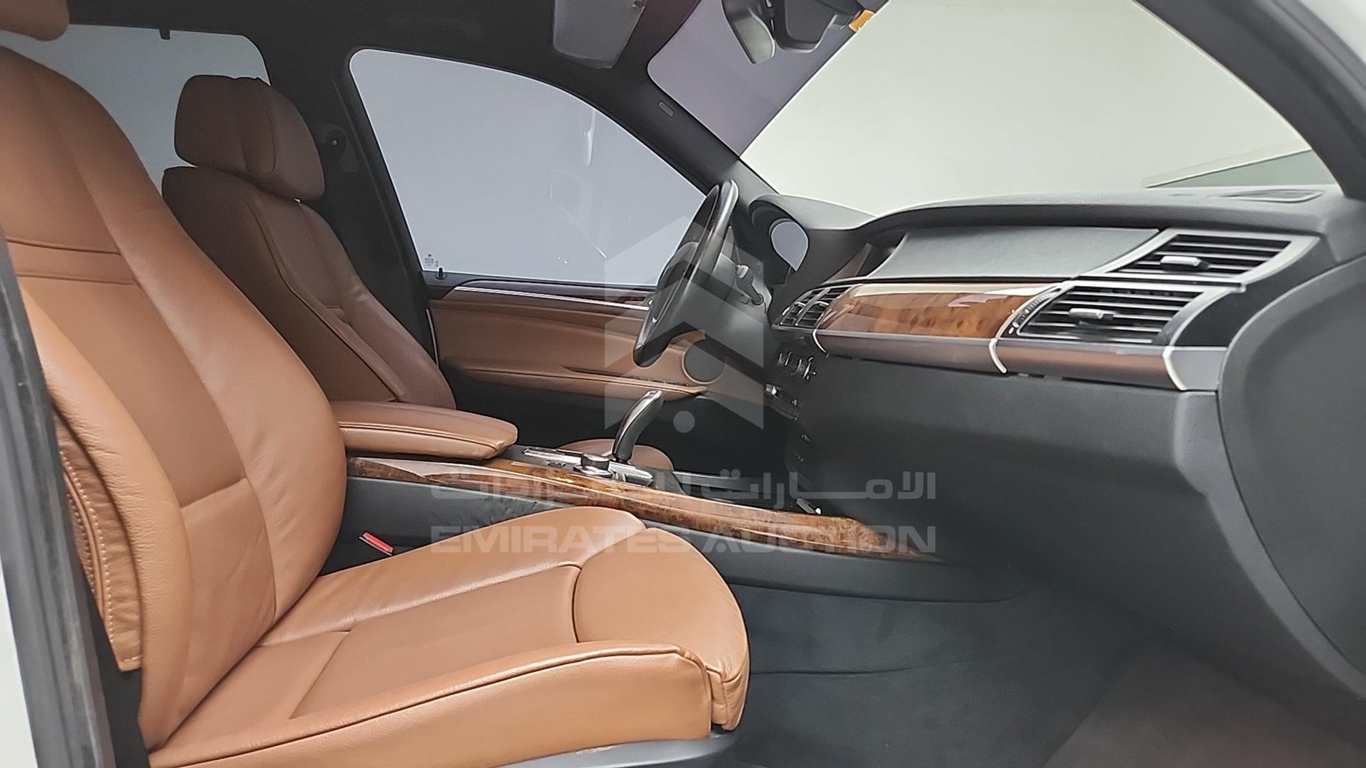 2008 BMW X5 VIN: WBAFE81028L092731