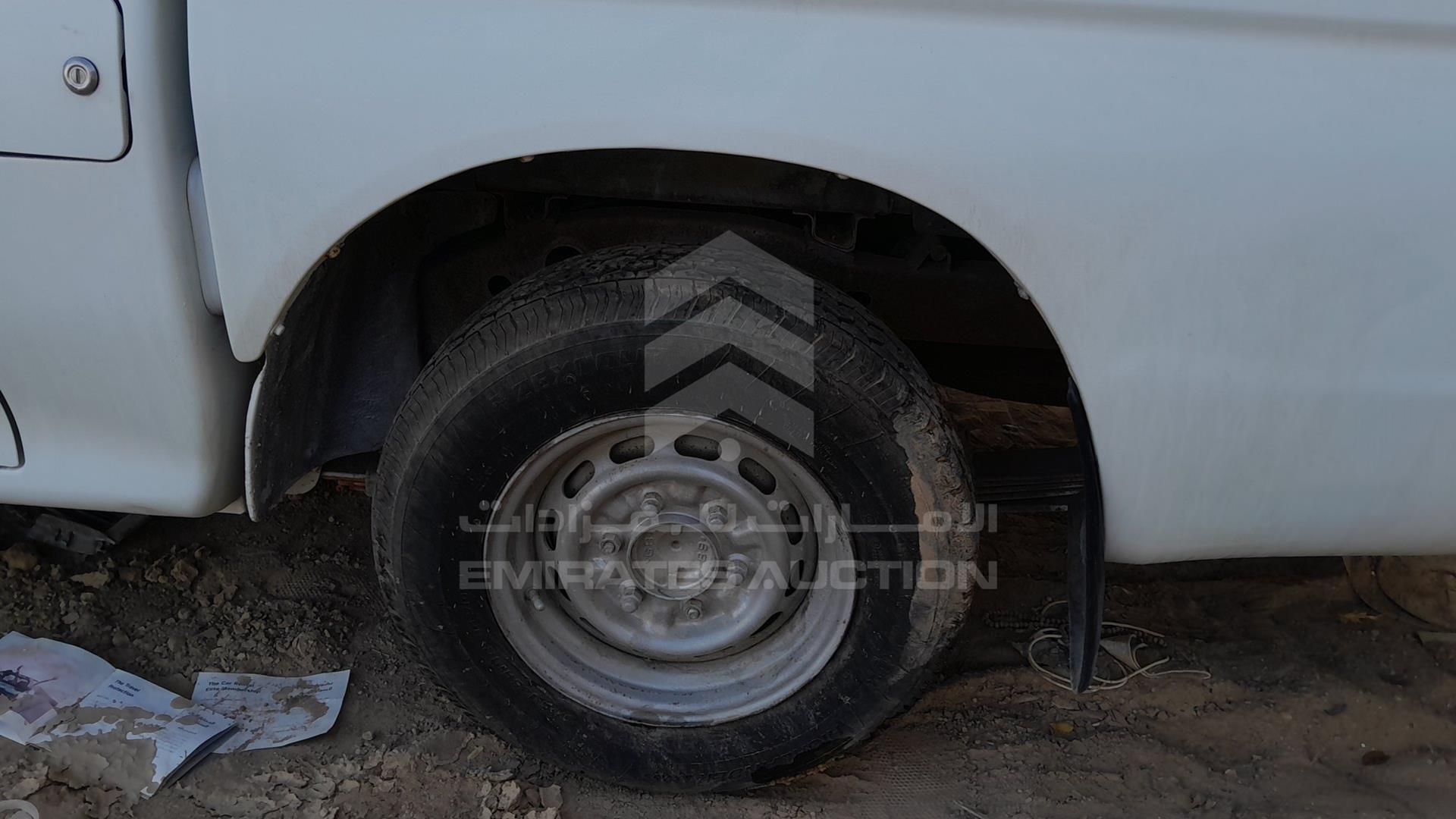 2005 MITSUBISHI L 200 VIN: MMBJNK6205D023027