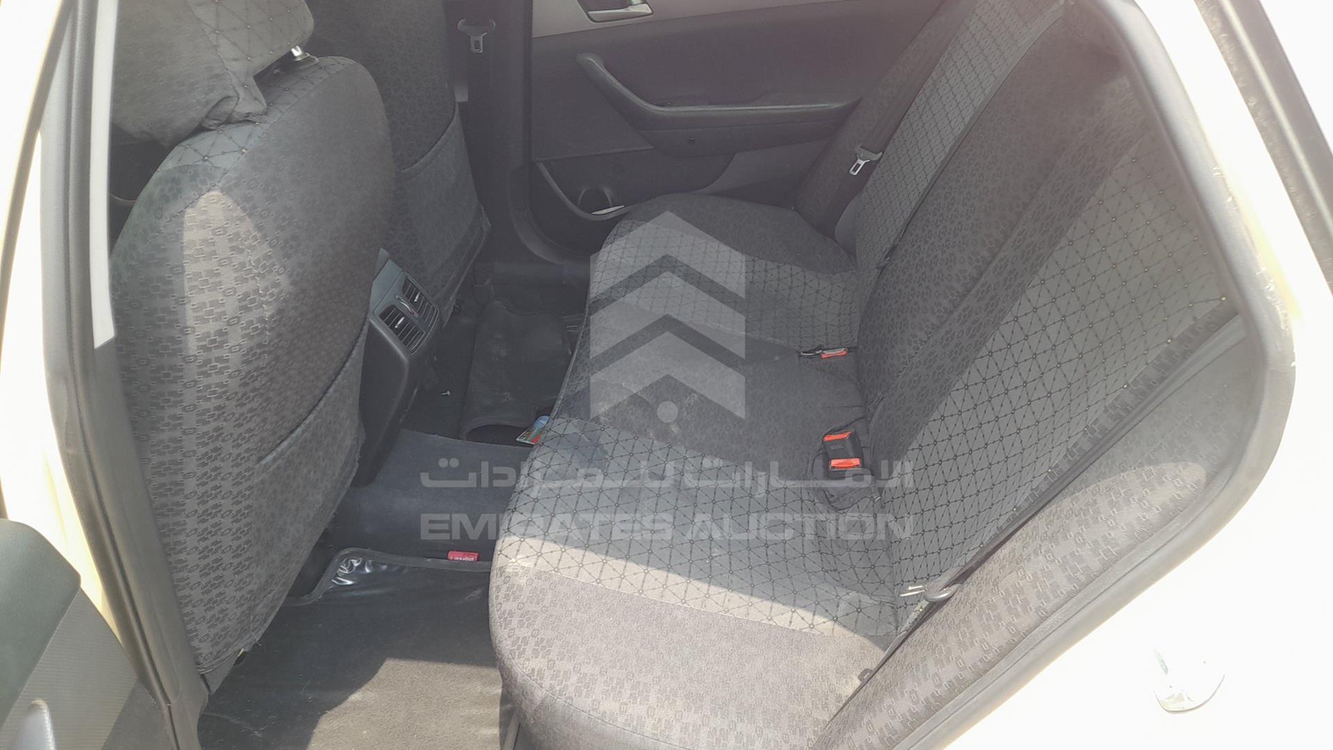 2018 HYUNDAI SONATA VIN: KMHE24131JA081968