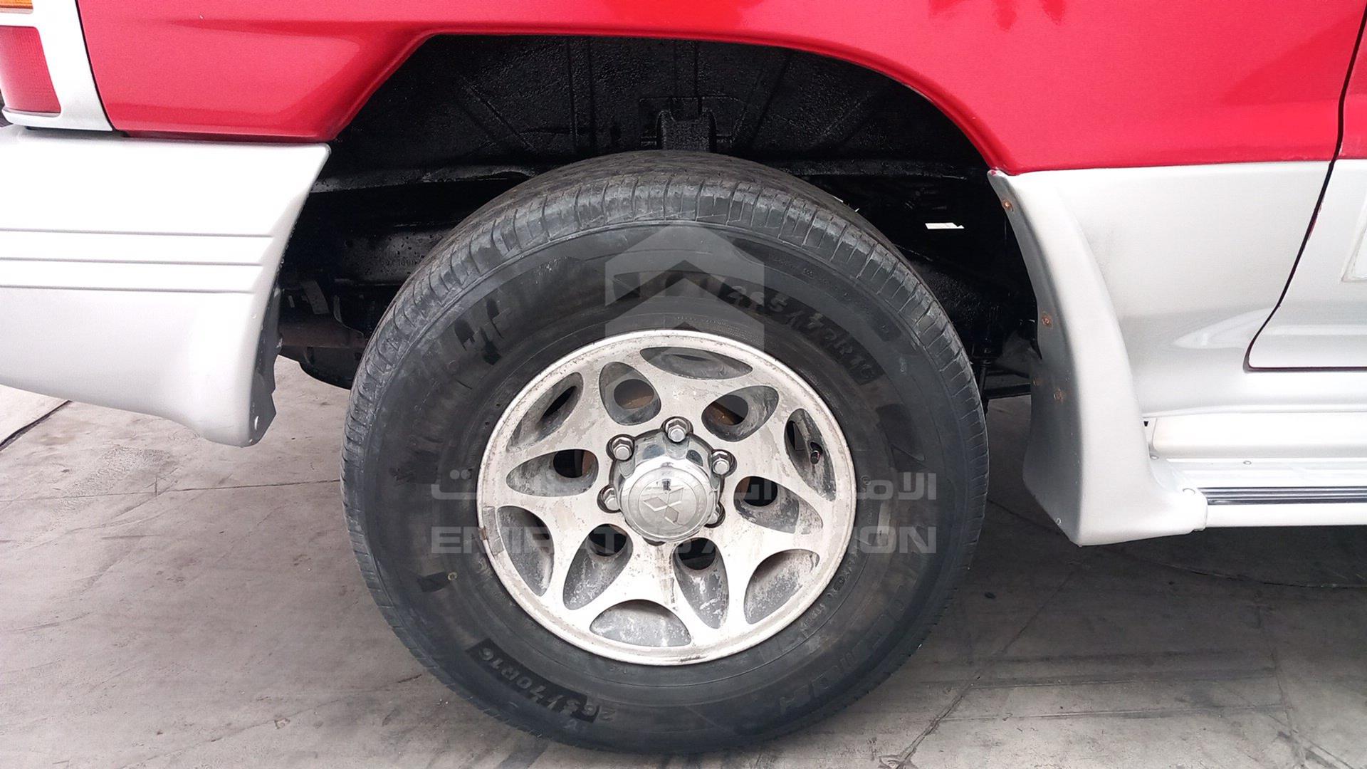 1999 MITSUBISHI PAJERO VIN: JMYORV230XJ000272