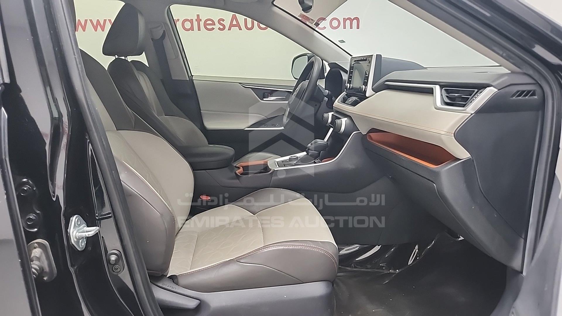 2021 TOYOTA RAV-4 VIN: JTMJ13FV1MD080154
