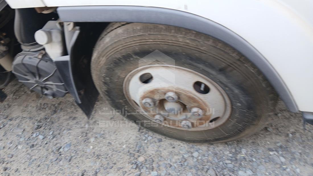 2014 Isuzu NMR — Front Right Tyre — Photo 27