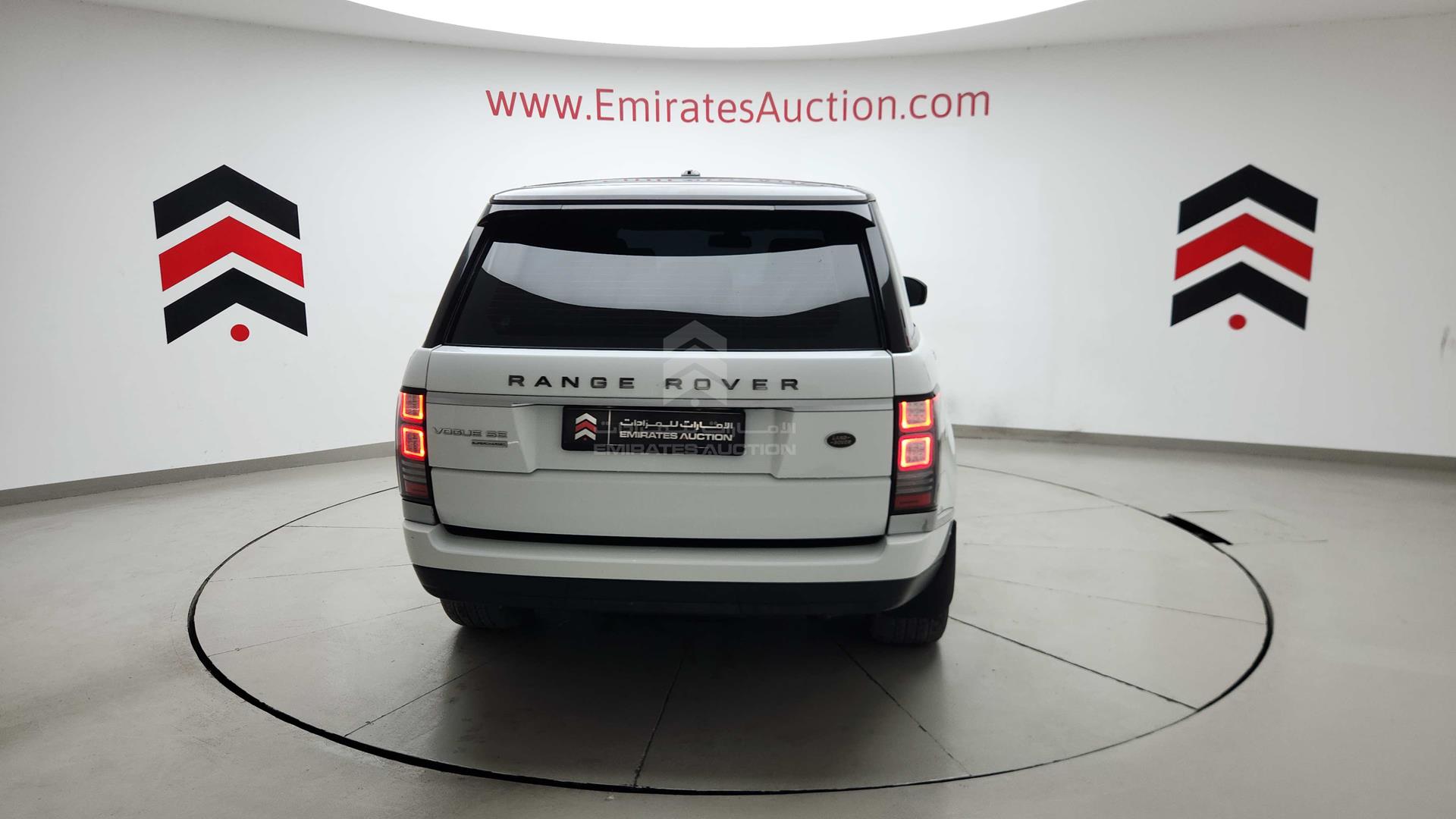 2014 RANGE ROVER VOGUE VIN: SALGA2DF1EA174711