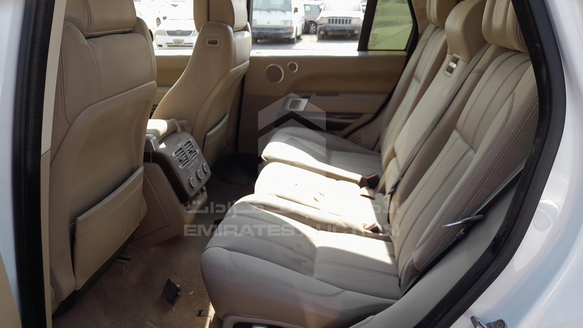 2015 RANGE ROVER VOGUE VIN: SALGA2EF4FA221276