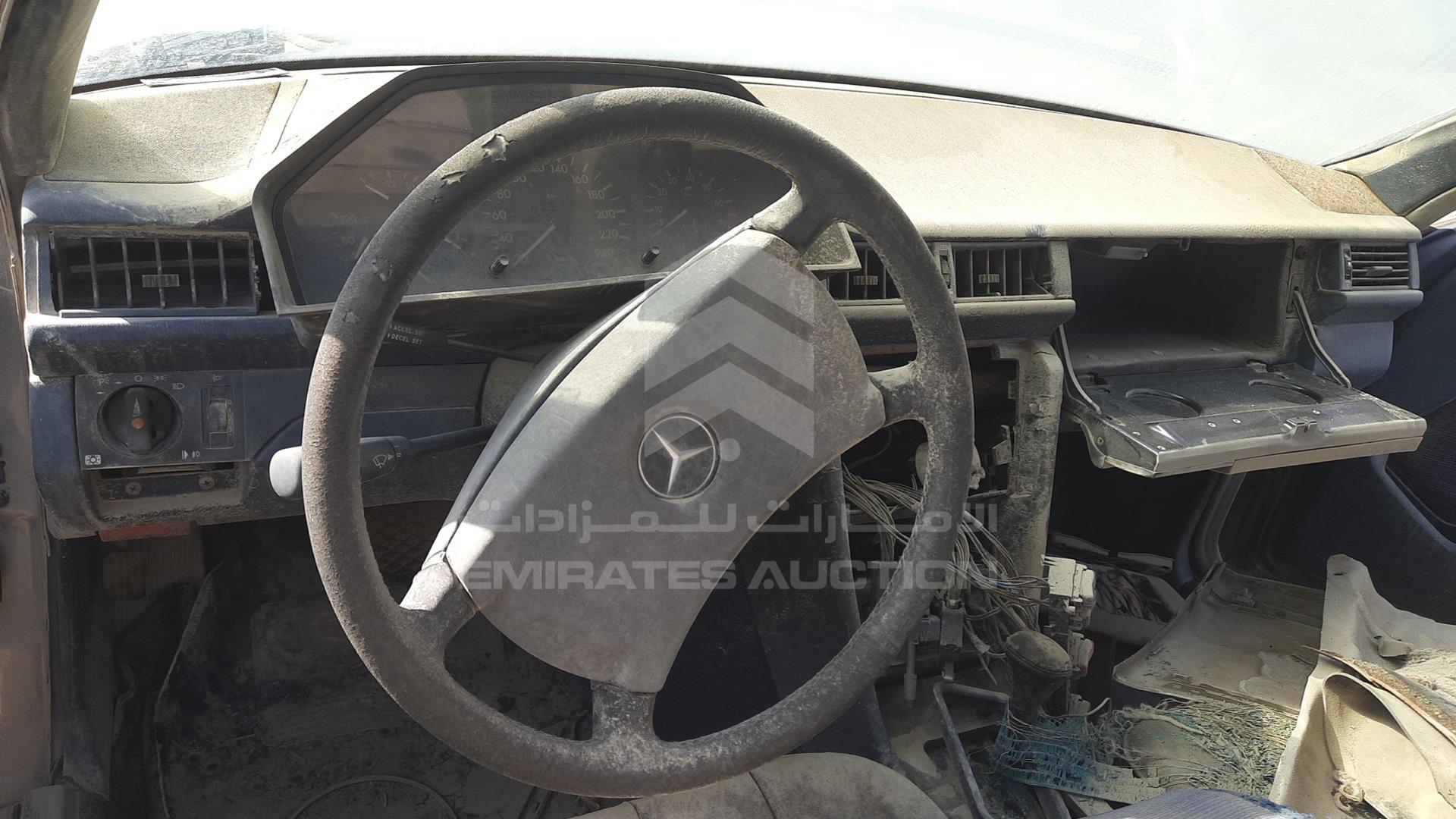 0 MERCEDES CE 300 VIN: WDB1240501A919780