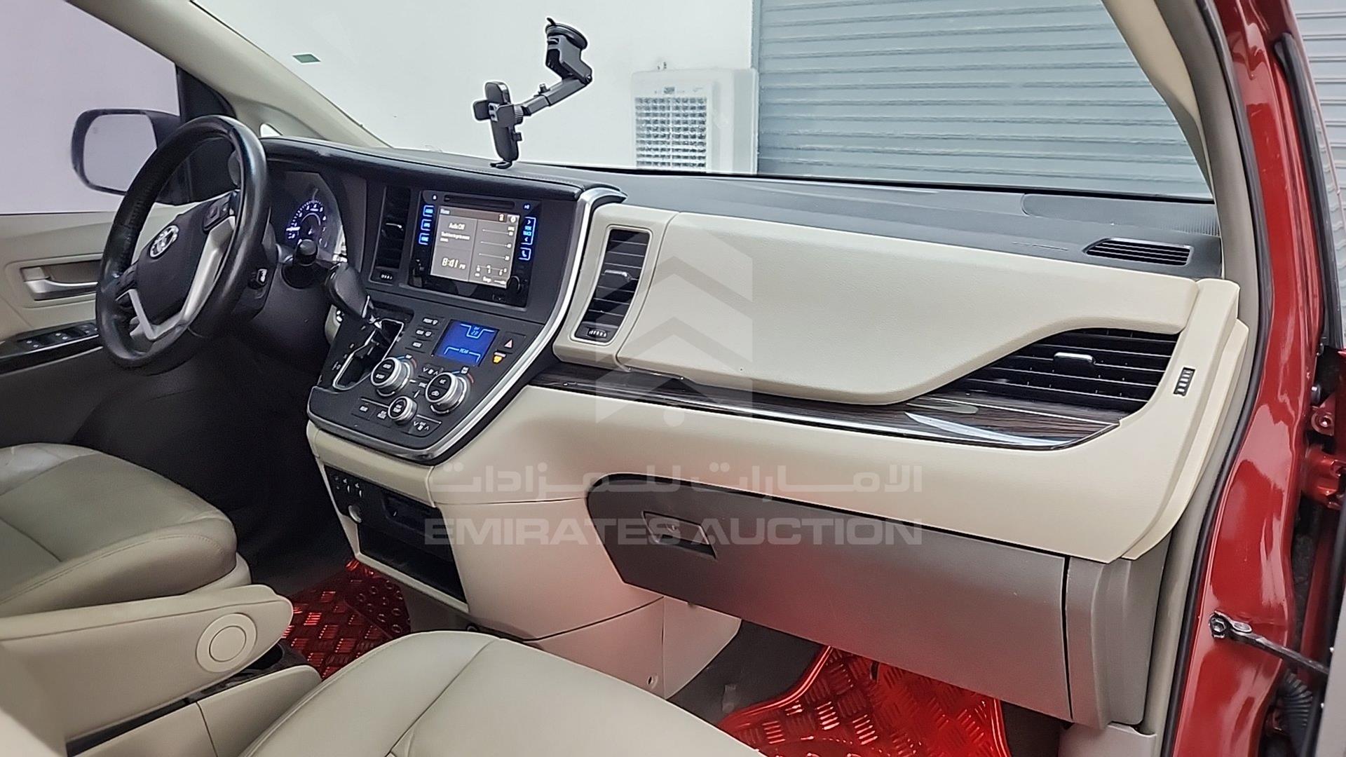 2016 TOYOTA SIENNA VIN: 5TDYK3DC8GS742611