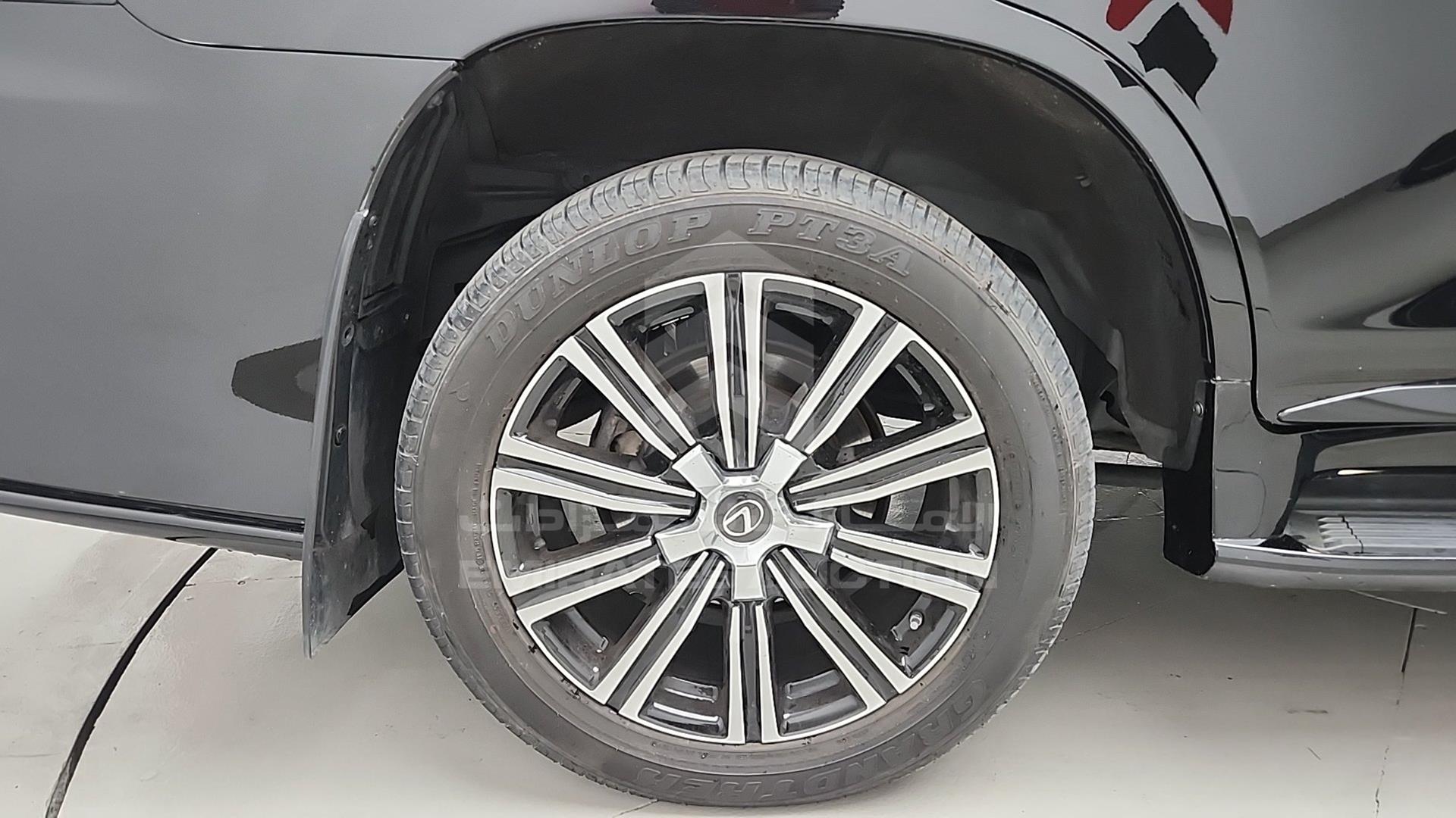 2020 LEXUS LX 570 VIN: JTJHY00W8L4331290