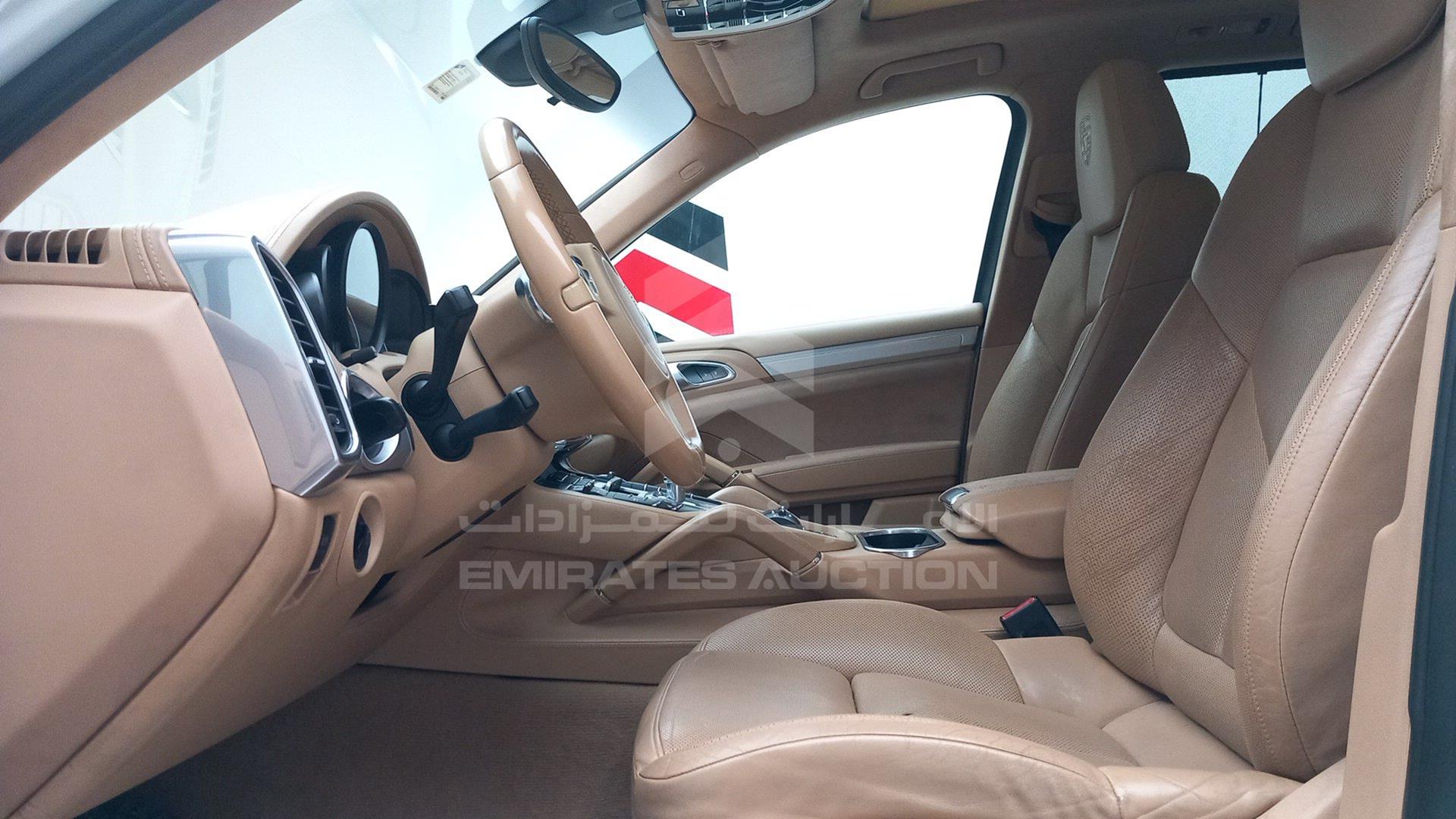 2013 PORSCHE CAYENNE VIN: WP1ZZZ92ZDLA71912