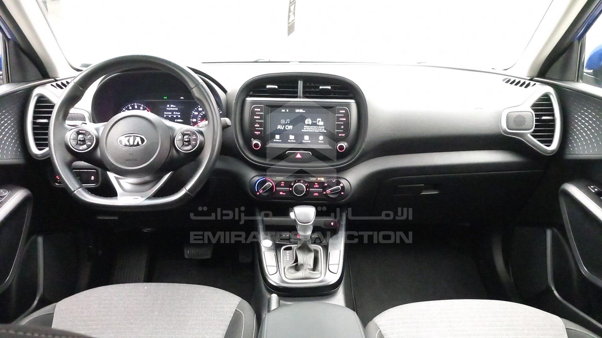 2020 KIA SOUL VIN: KNDJ63AU6L7110925