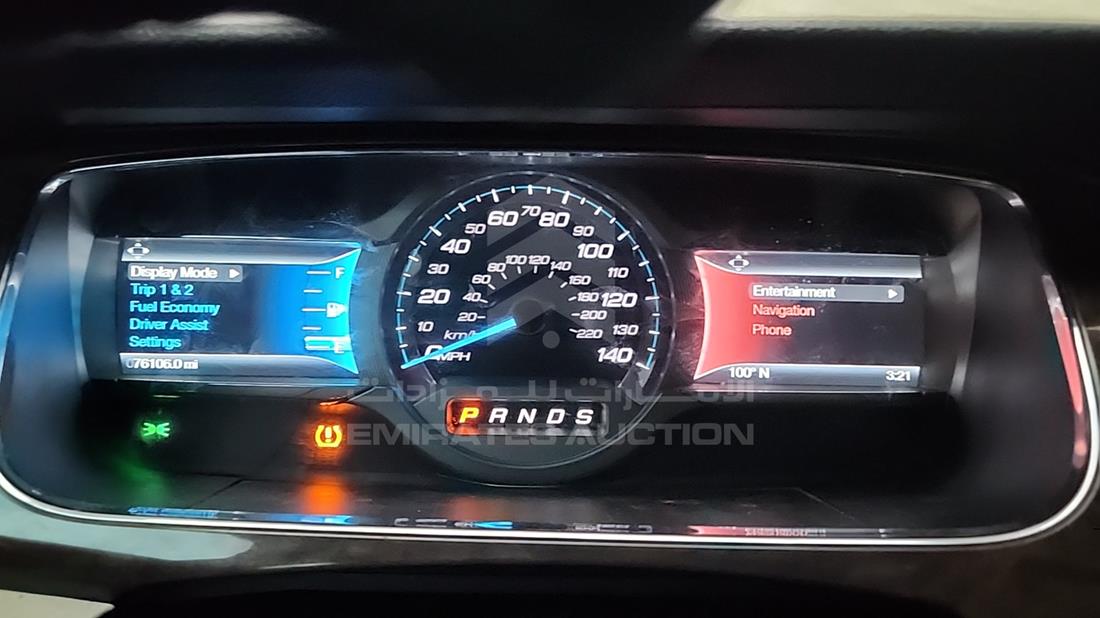 2015 Ford Taurus — Speedometer & RPM Gauges — Photo 13