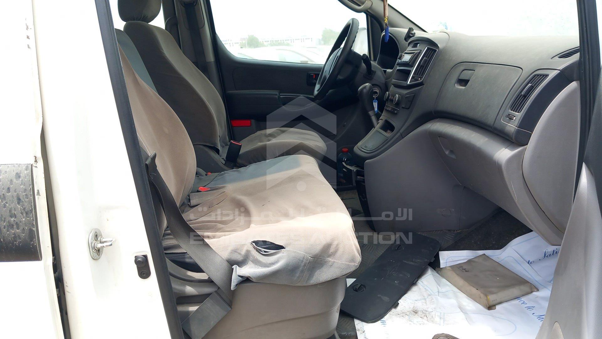 2016 HYUNDAI H1 VIN: KMJWA37R0GU778289
